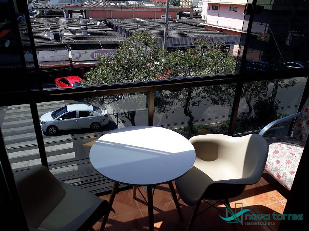 Apartamento com 3 dormitórios no Centro de Torres-RS