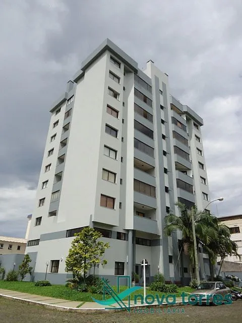 Apartamento com 3 dormitórios no bairro Predial em Torres-RS
