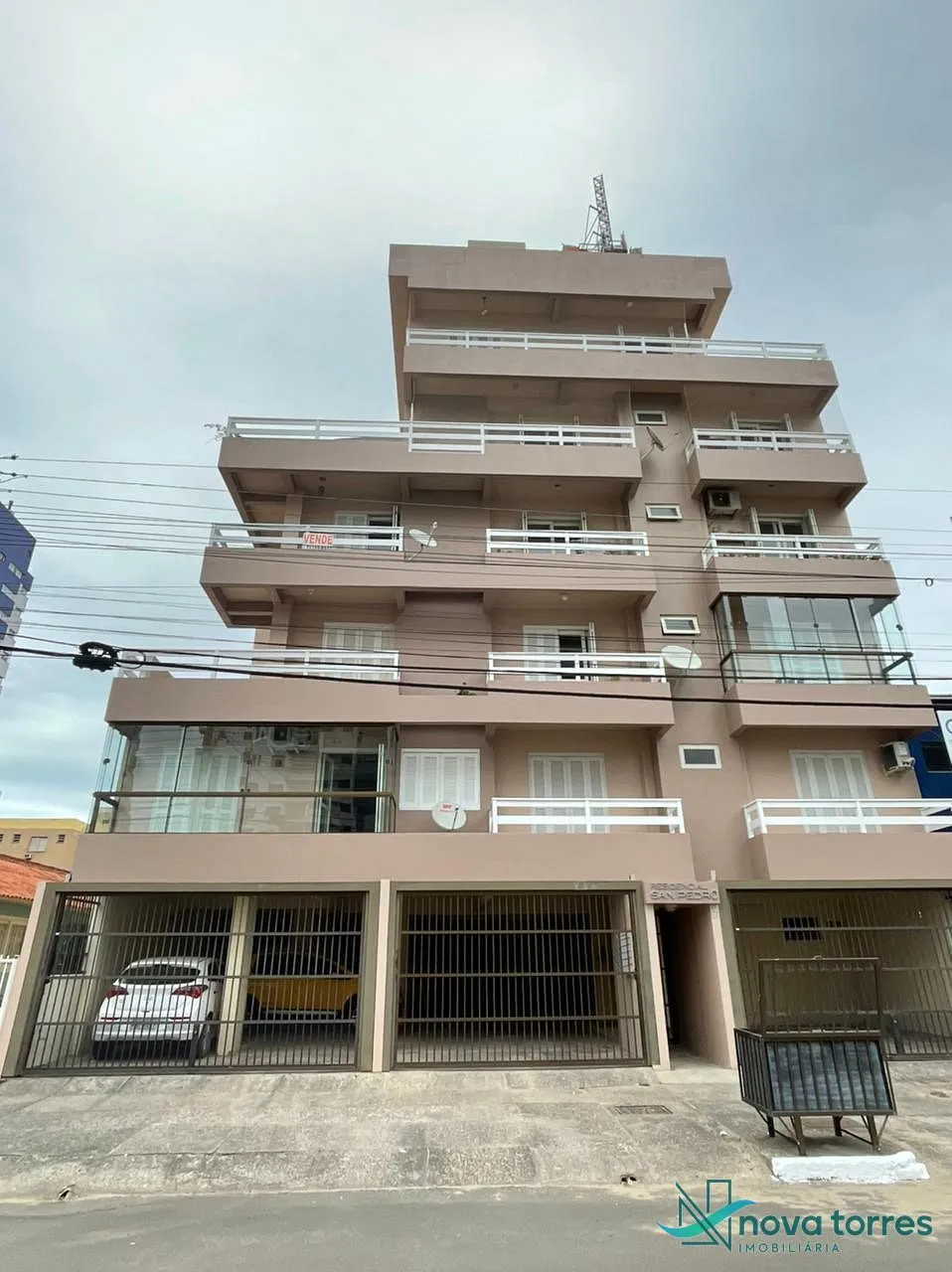 Apartamento com terraço no Centro de Torres