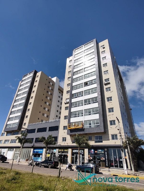 Apartamento com 3 dormitórios no Centro em Passo de Torres - SC