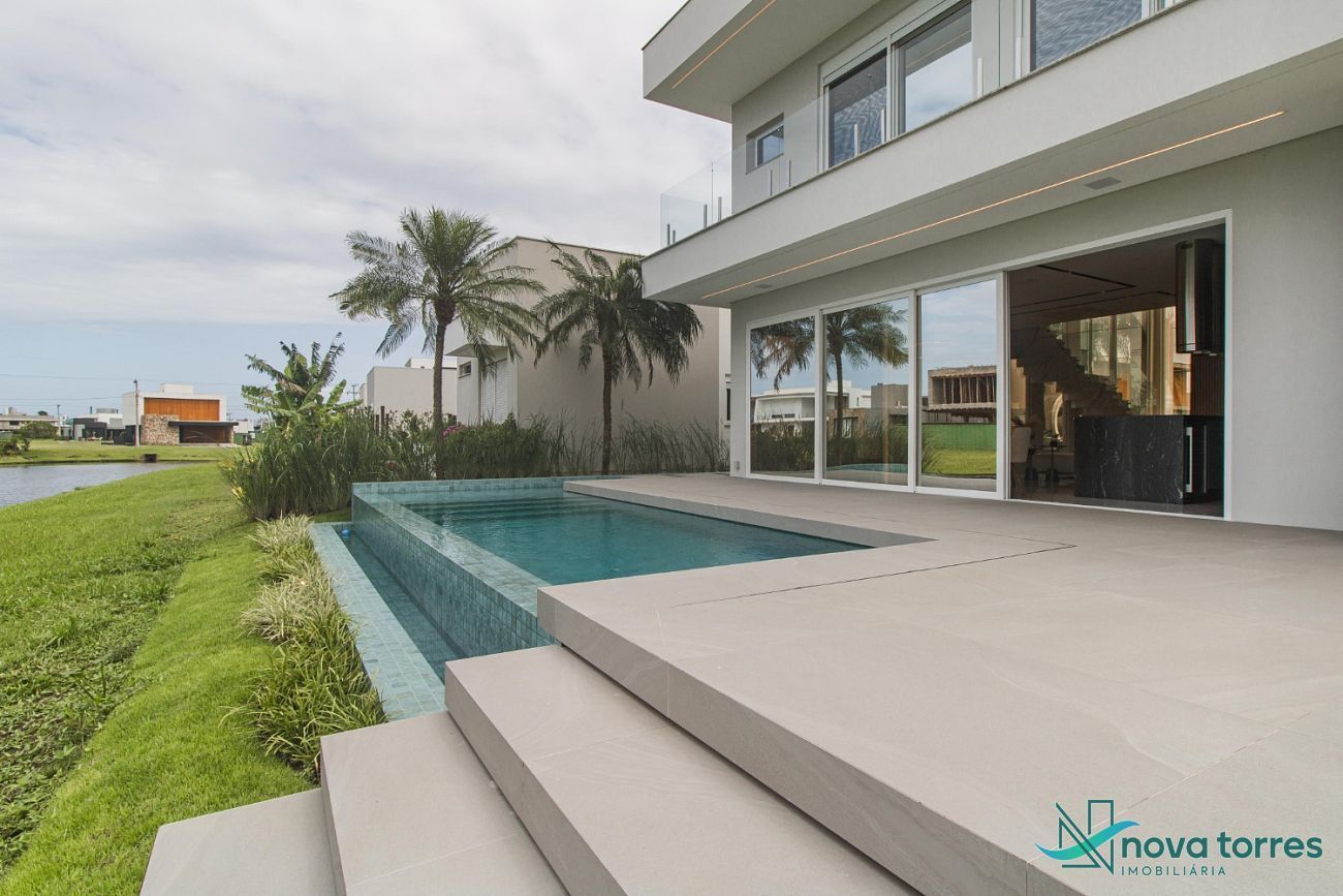 Casa Alto Padrão no Condomínio Reserva das Águas – Torres/RS