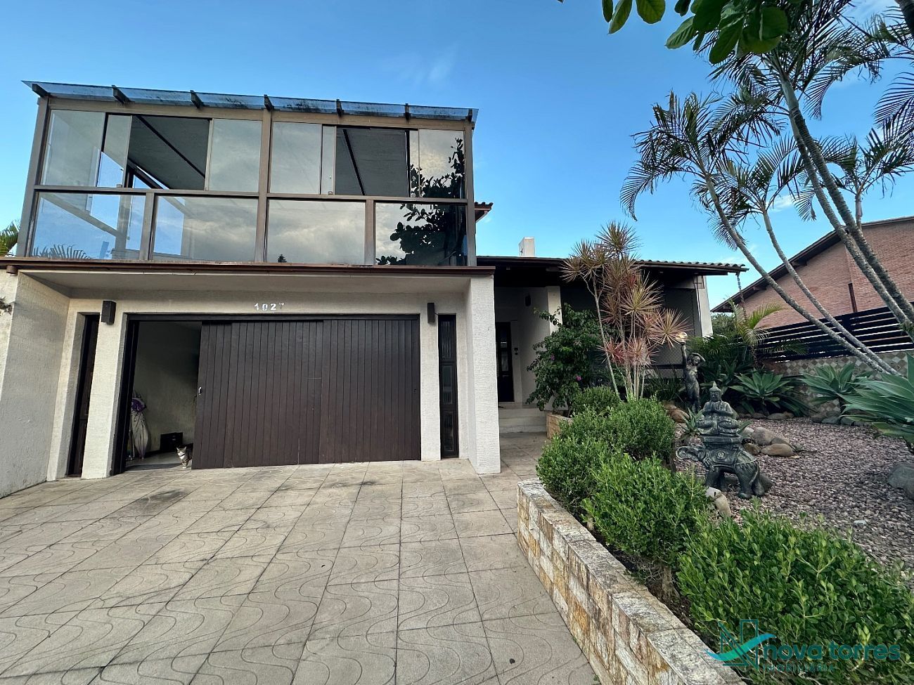 Casa com piscina próximo a Praia dos Molhes