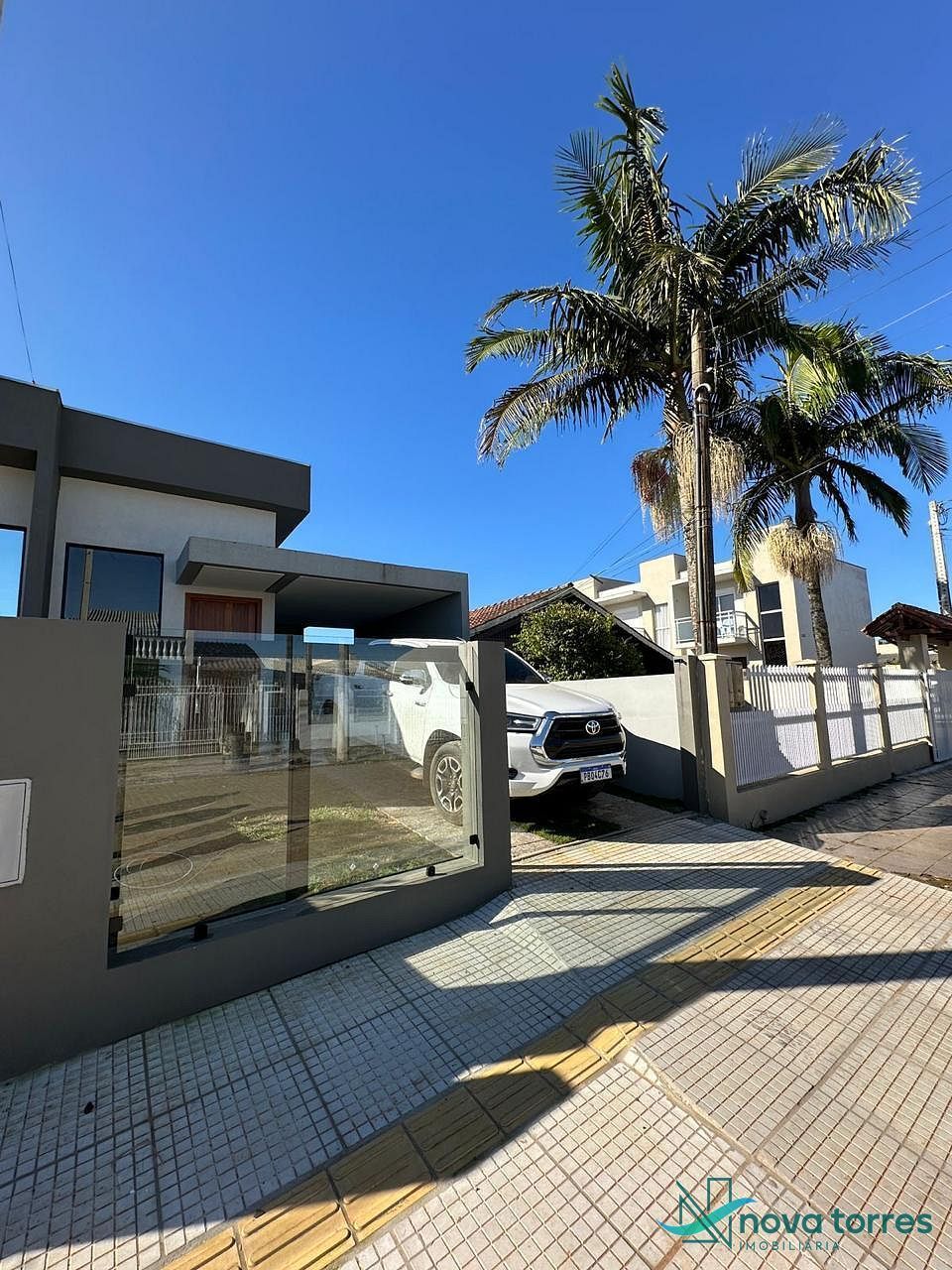 Apartamento com 3 dormitórios no bairro Igra Sul em Torres-RS