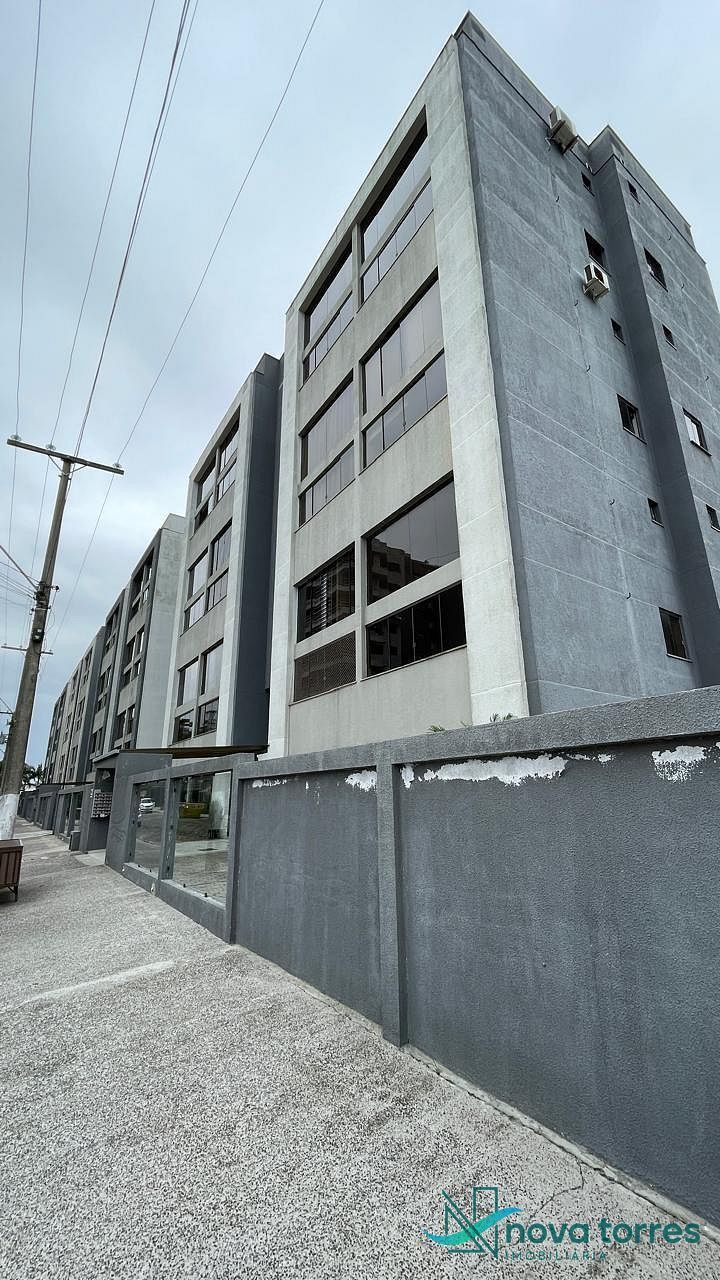 Apartamento com 2 dormitórios na Praia da Cal, Torres-RS