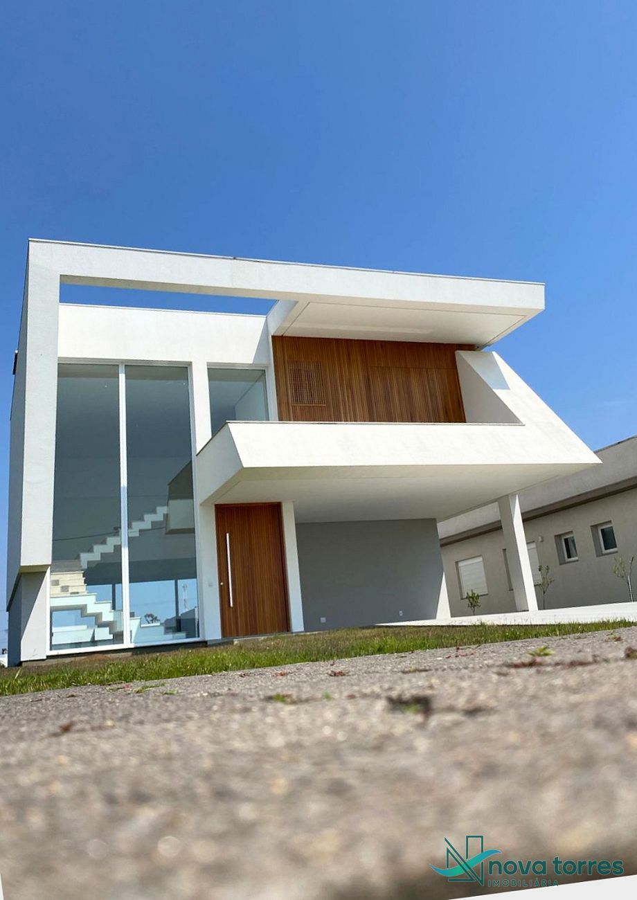 Casa com 4 dormitórios no Reserva das Águas em Torres-RS