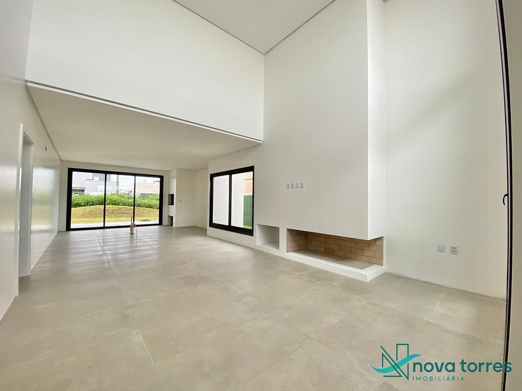Casa em condomínio com 3 suítes no Reserva das Águas, em Torres-RS