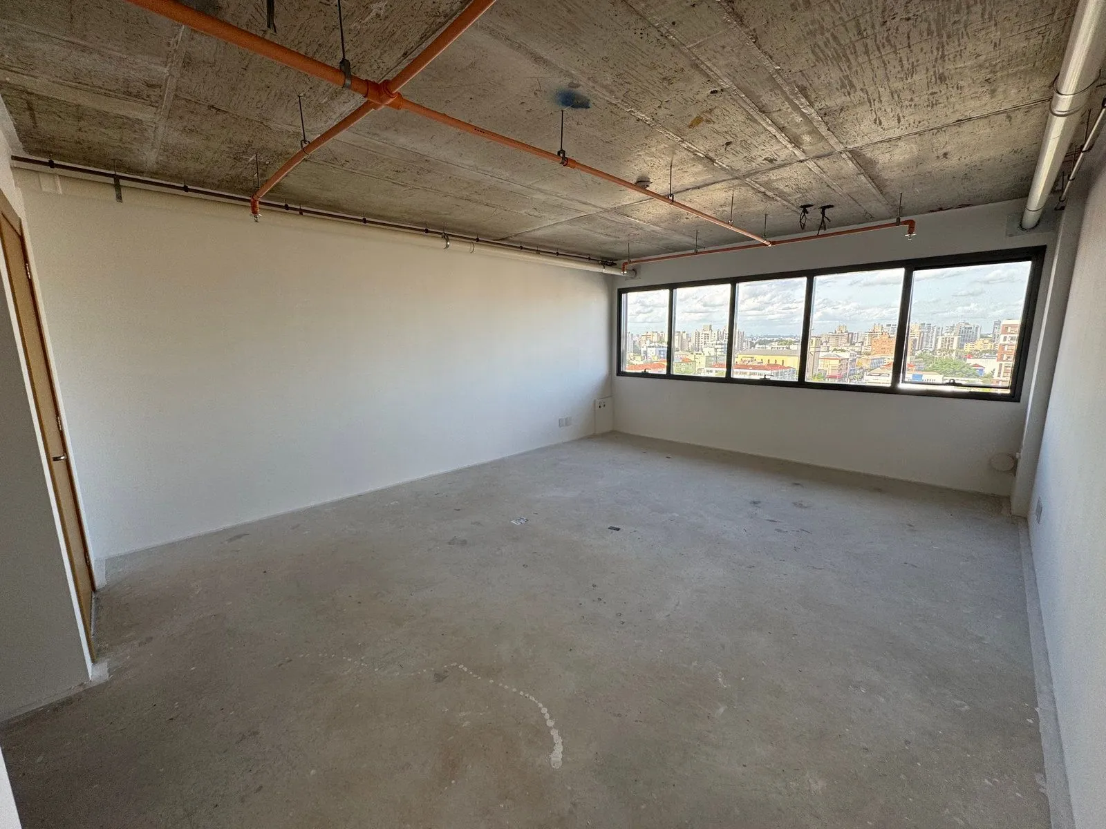 Sala Comercial no bairro Cristo Redentor em Porto Alegre para Comprar