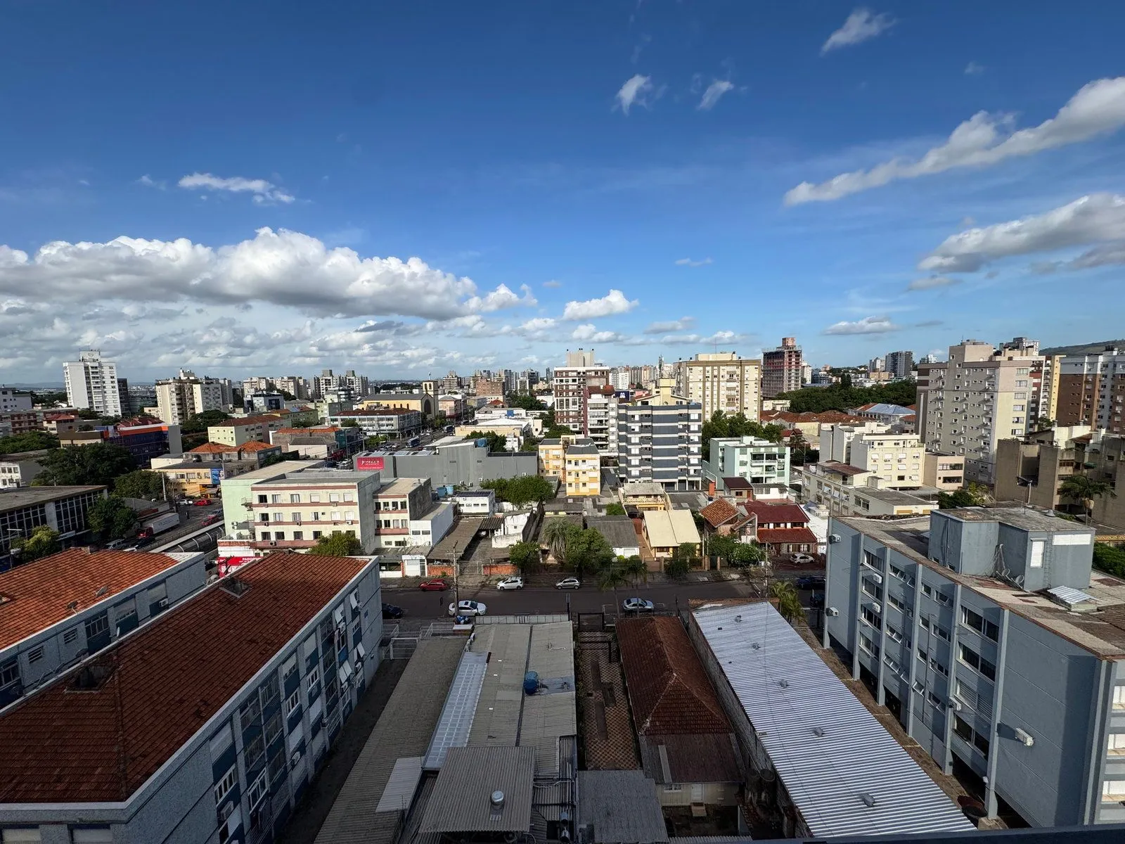Sala Comercial no bairro Passo da Areia em Porto Alegre para Comprar