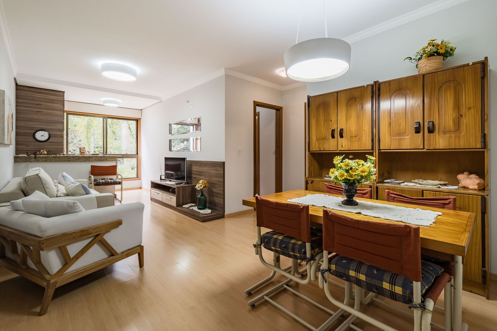 Apartamento à venda com 74m², 2 quartos, 1 suíte, 2 vagas no bairro Petrópolis em Porto Alegre