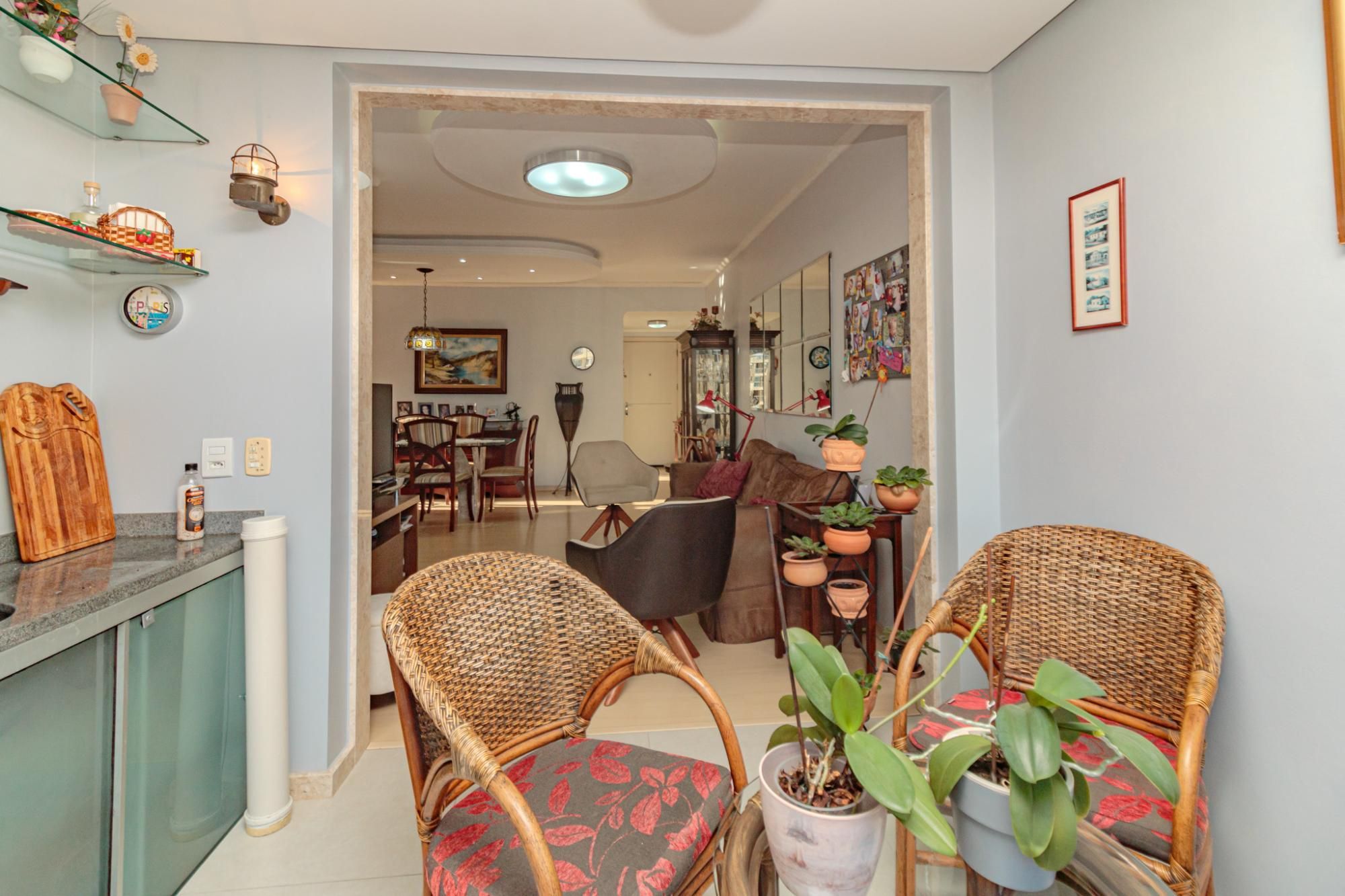 Apartamento à venda com 3 quartos, 114m² - Foto 9