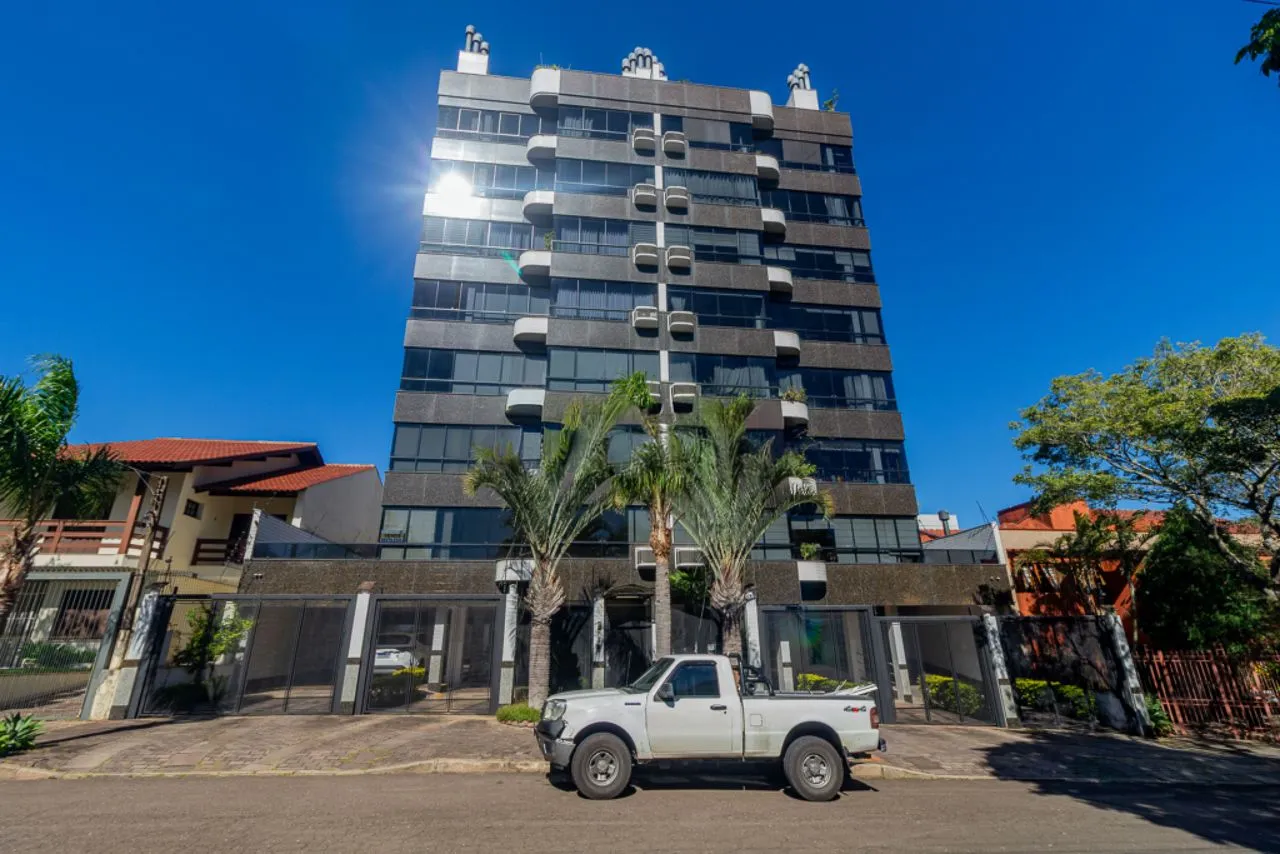 Apartamento com 106m², 3 dormitórios no bairro Jardim Itu em Porto Alegre para Comprar