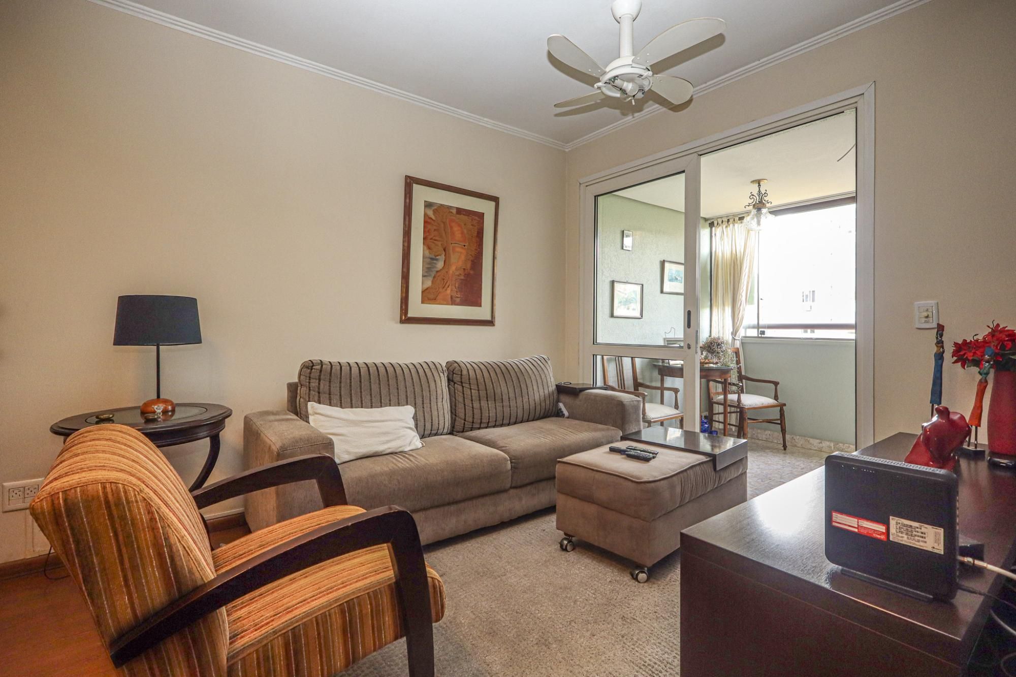 Apartamento à venda com 3 quartos, 96m² - Foto 3