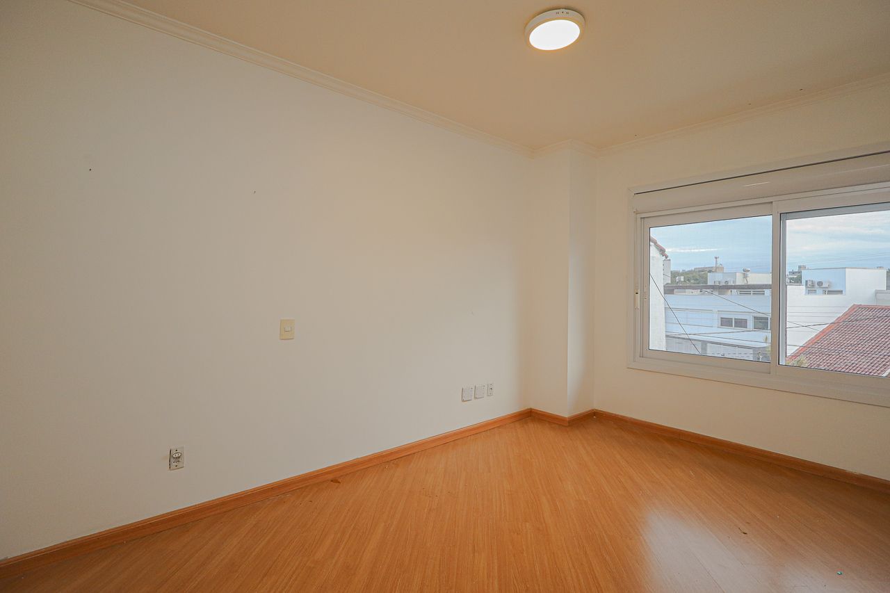 Casa, 3 quartos, 266 m² - Foto 38