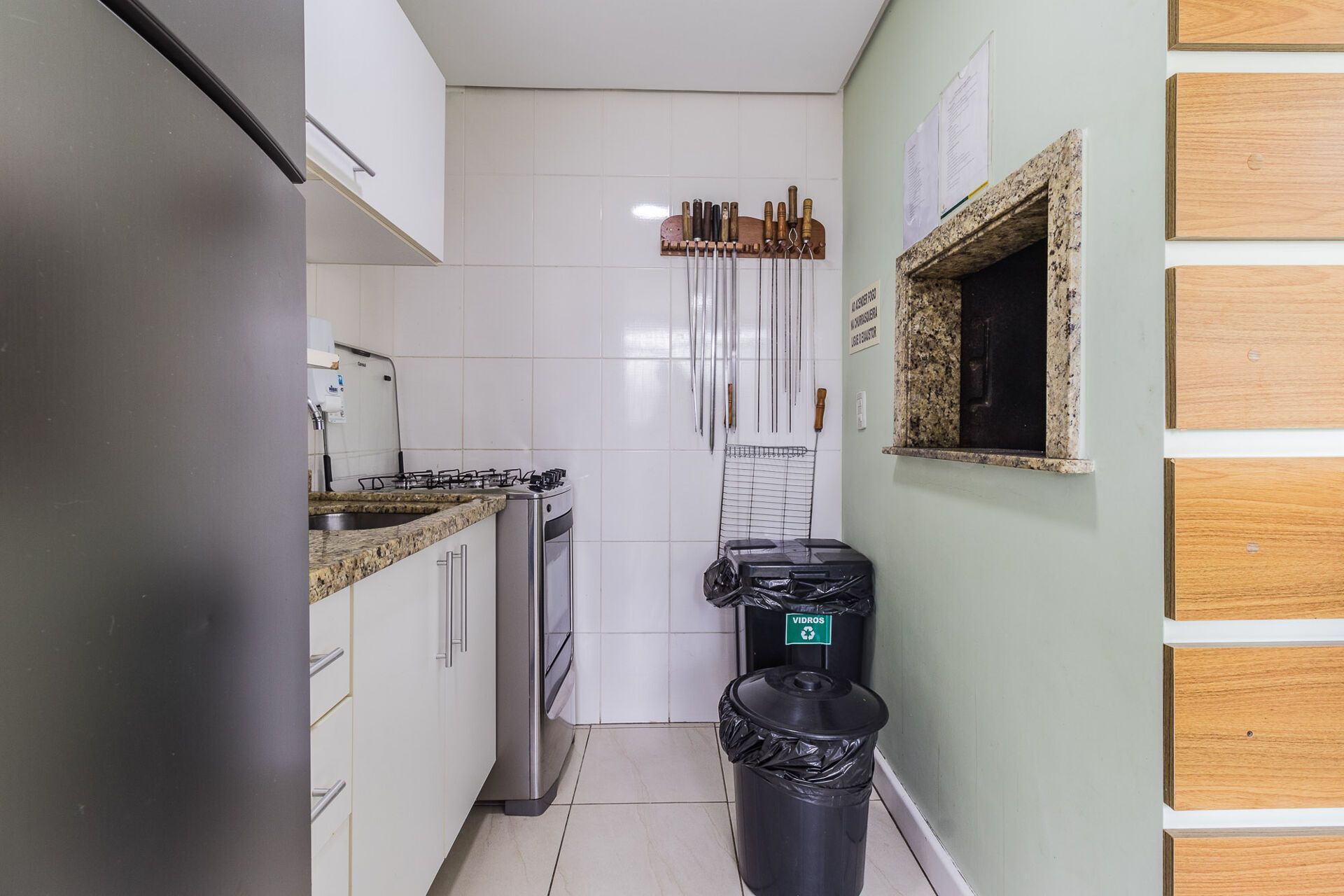 Apartamento à venda com 2 quartos, 72m² - Foto 36