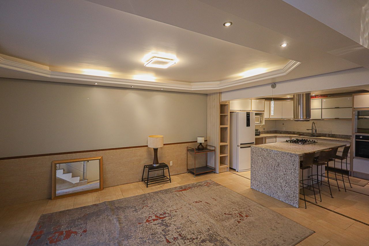 Casa, 3 quartos, 266 m² - Foto 3