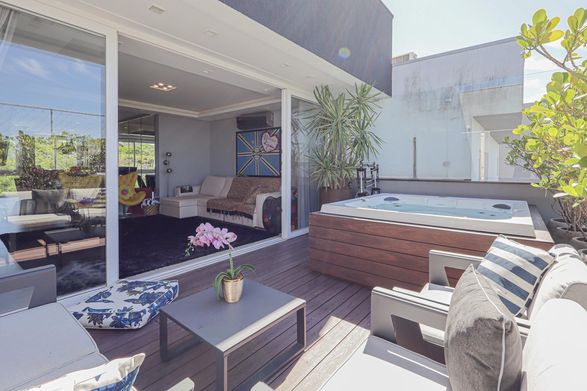 Apartamento com 329m², 3 dormitórios no bairro Sarandi em Porto Alegre para Comprar