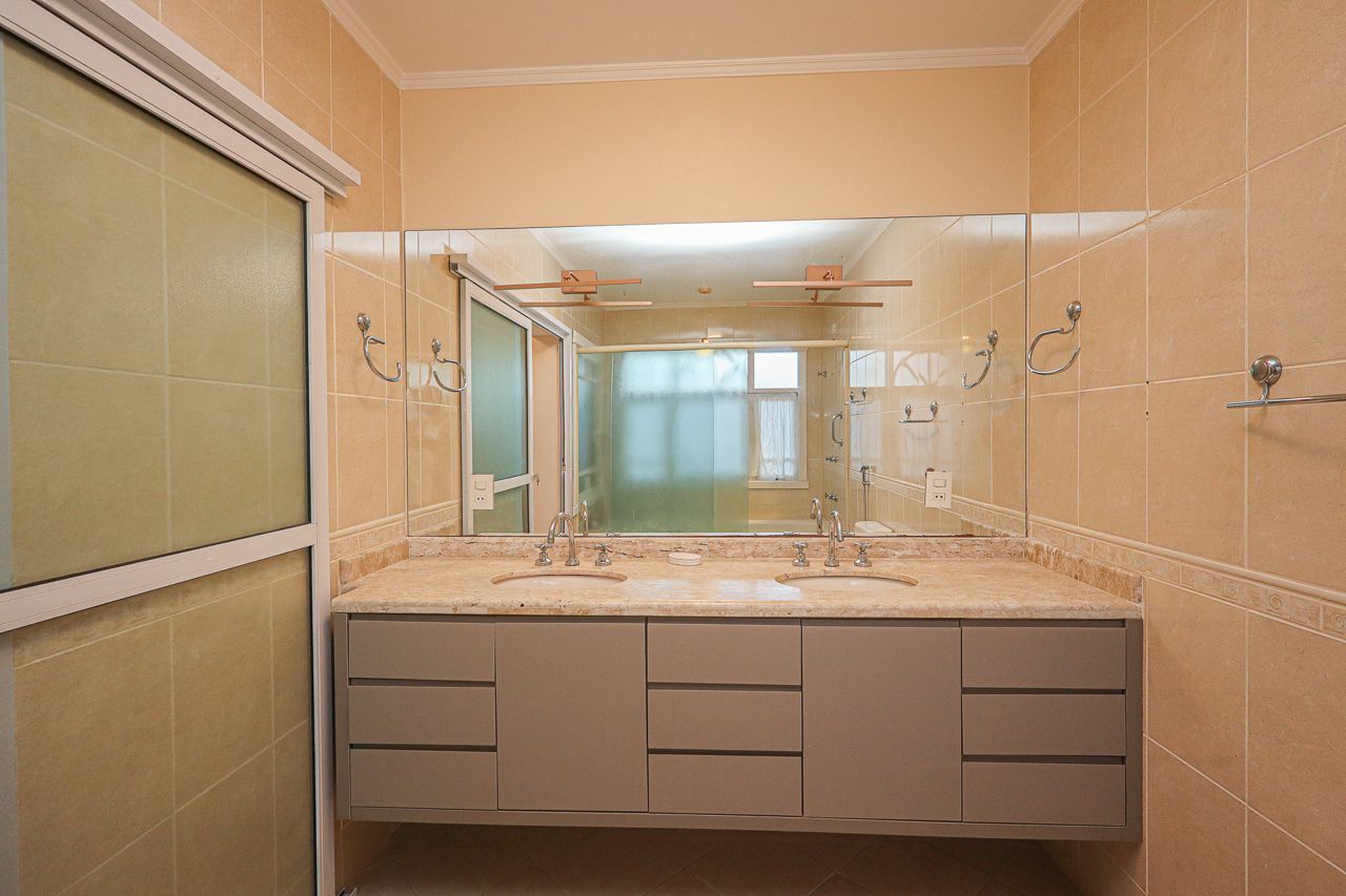 Casa, 3 quartos, 266 m² - Foto 31