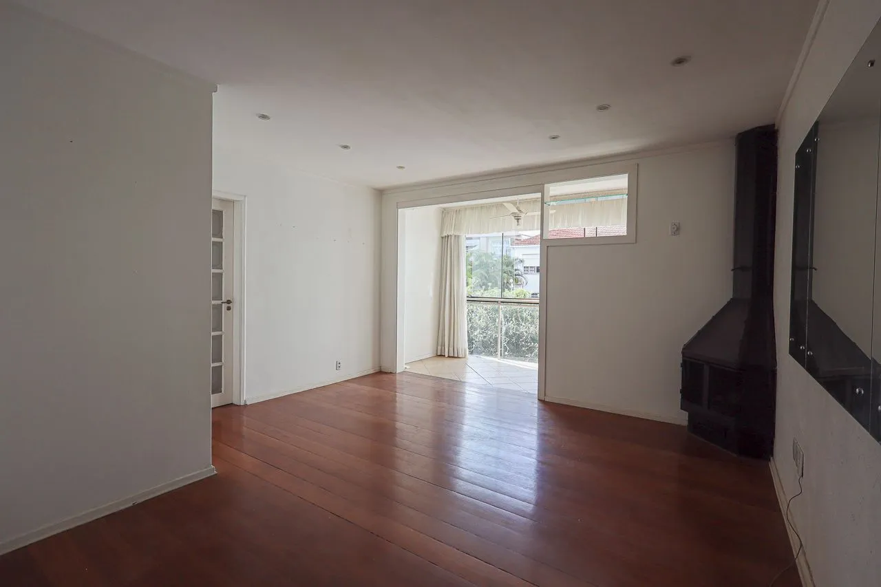 Apartamento com 86m², 2 dormitórios no bairro Petrópolis em Porto Alegre para Comprar