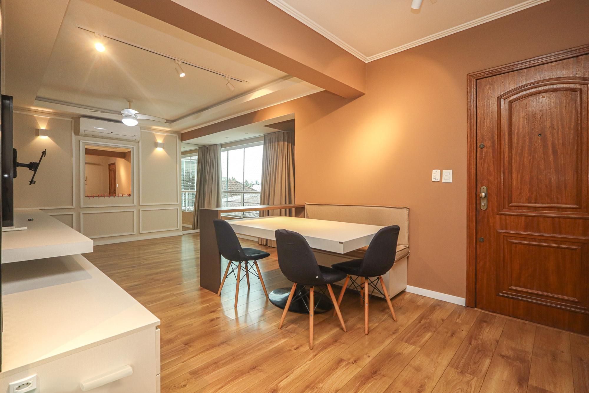 Apartamento à venda com 2 quartos, 78m² - Foto 1