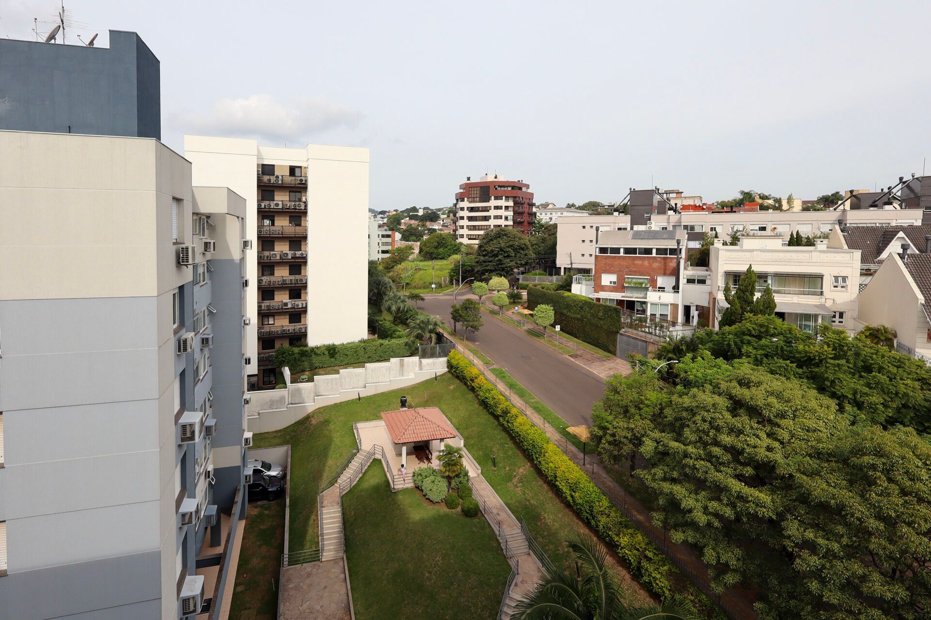 Apartamento à venda com 3 quartos, 84m² - Foto 19