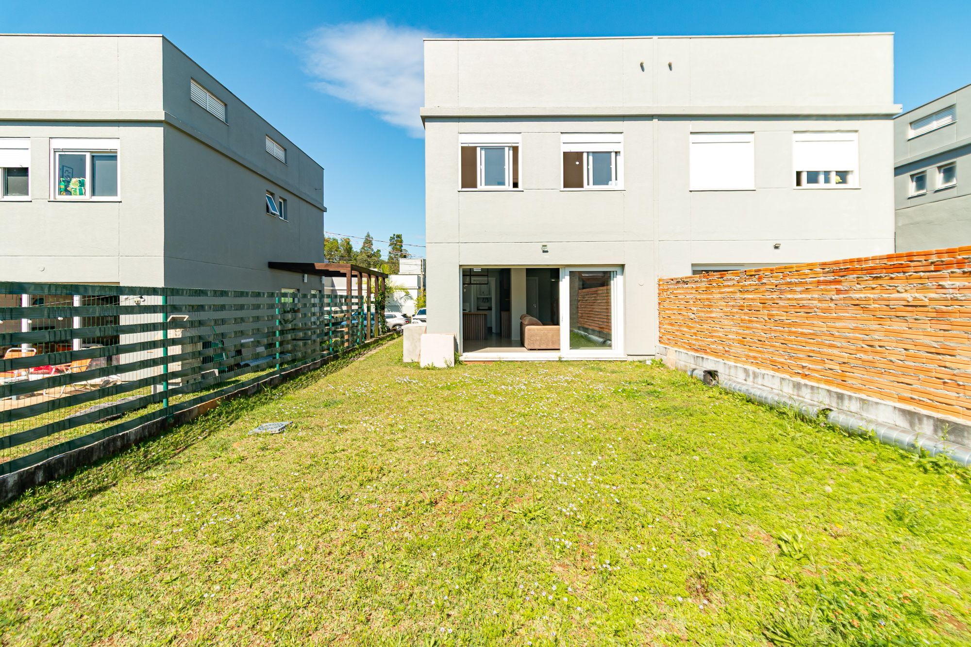 Casa à venda com 3 quartos, 99m² - Foto 17