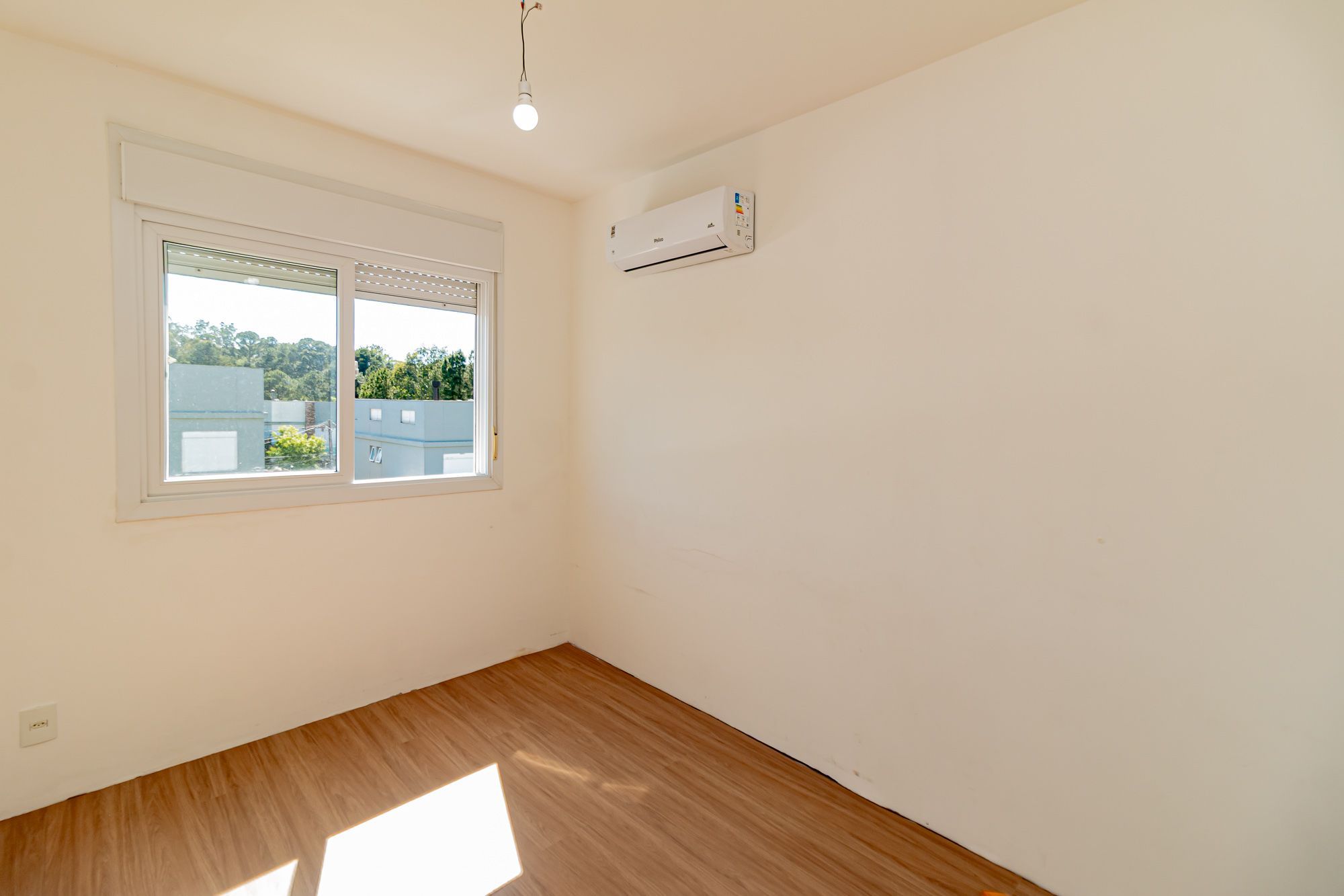 Casa à venda com 3 quartos, 99m² - Foto 22