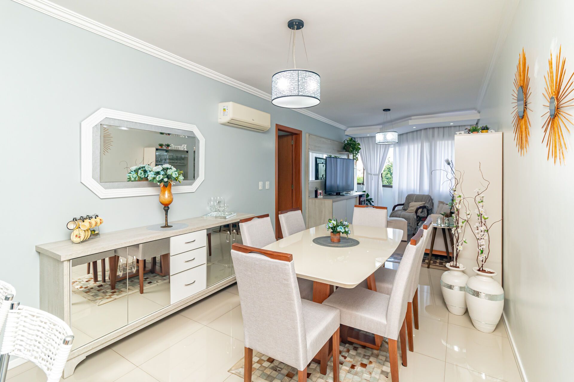 Apartamento à venda com 90m², 3 quartos, 1 suíte, 2 vagas no bairro Passo d'Areia em Porto Alegre