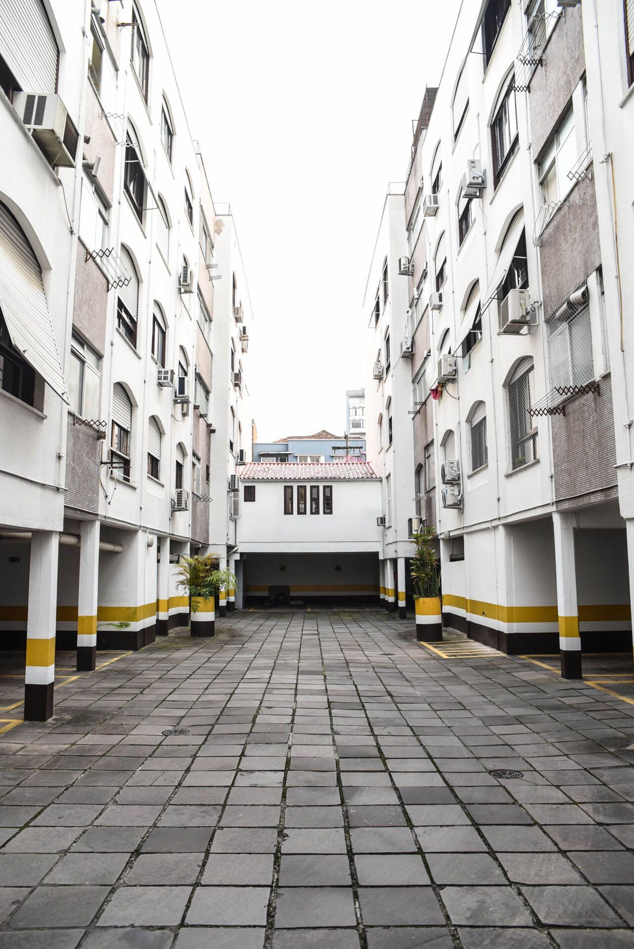 Apartamento à venda com 2 quartos, 68m² - Foto 31
