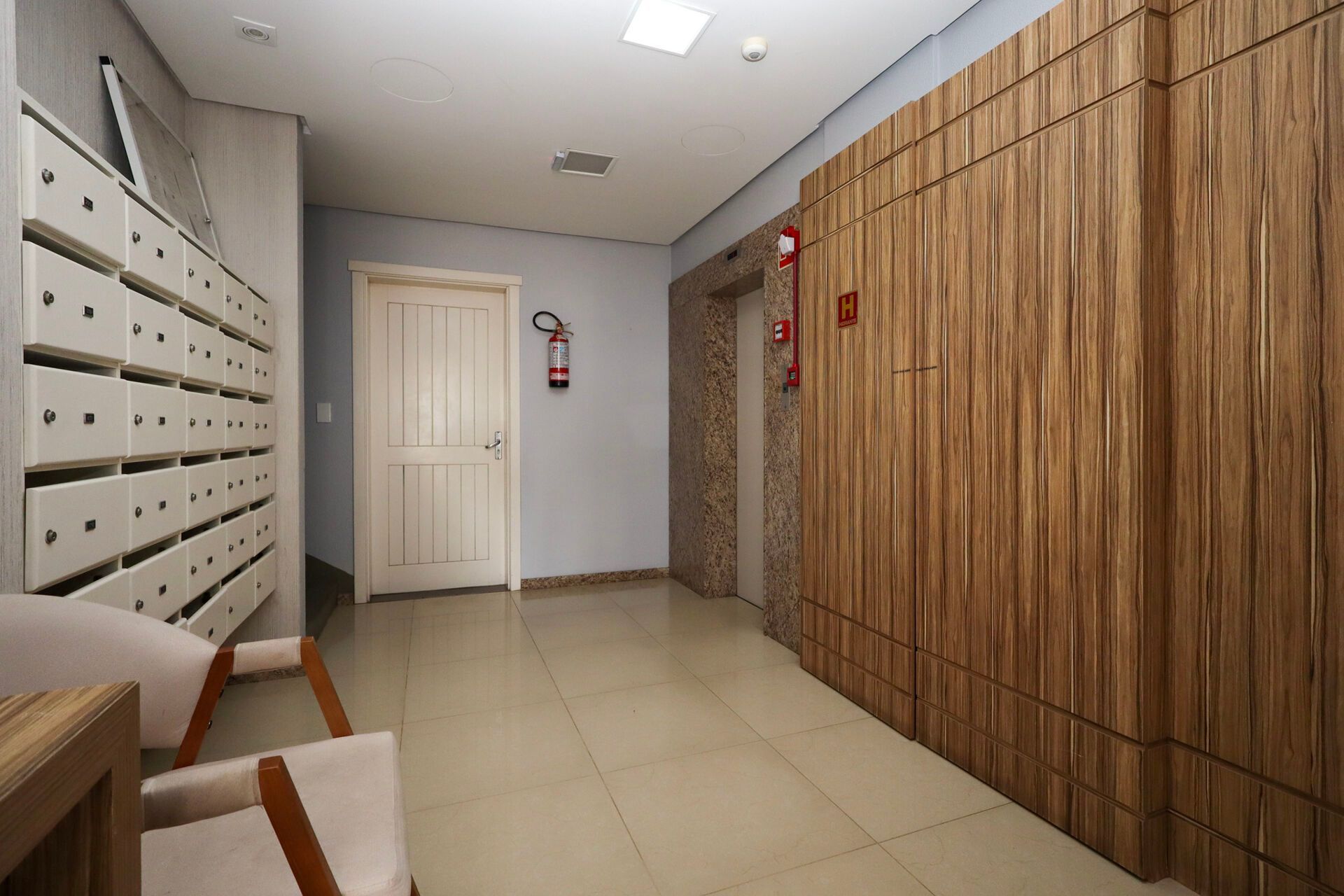 Apartamento à venda com 3 quartos, 84m² - Foto 20