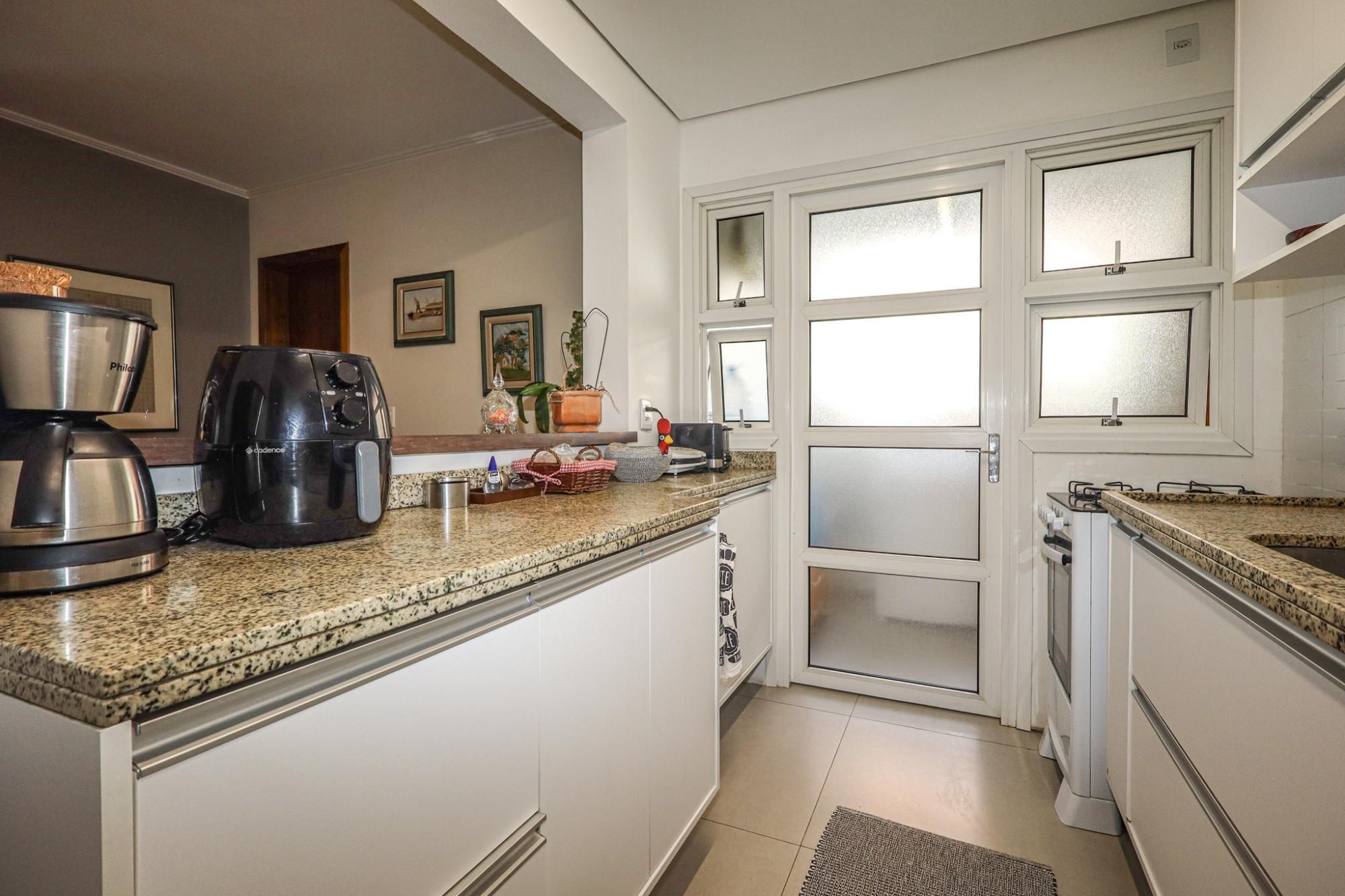 Apartamento à venda com 3 quartos, 96m² - Foto 12