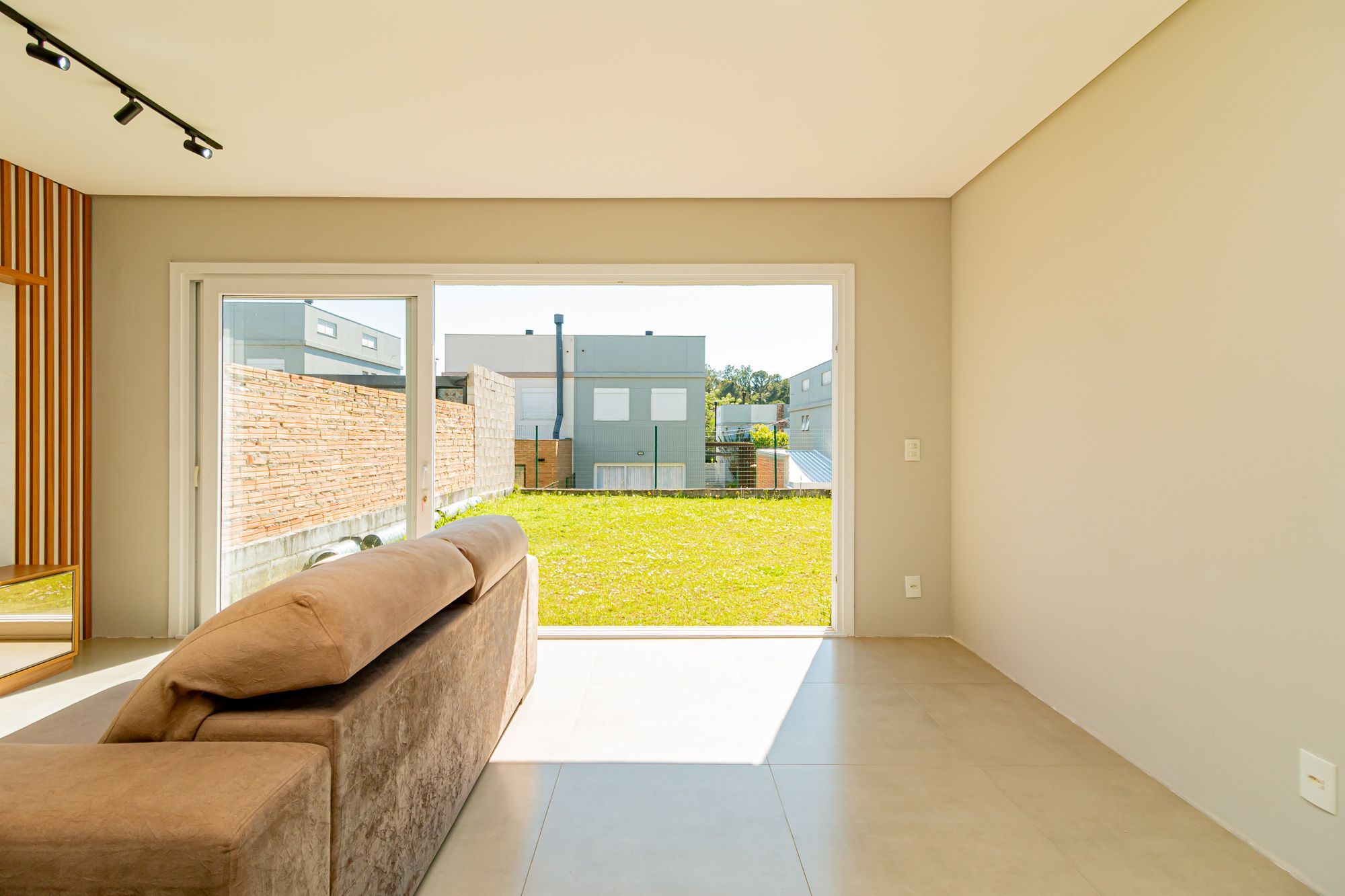 Casa à venda com 3 quartos, 99m² - Foto 5