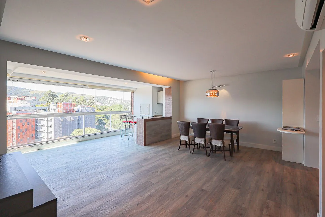 Apartamento com 128m², 3 dormitórios no bairro Central Parque em Porto Alegre para Comprar