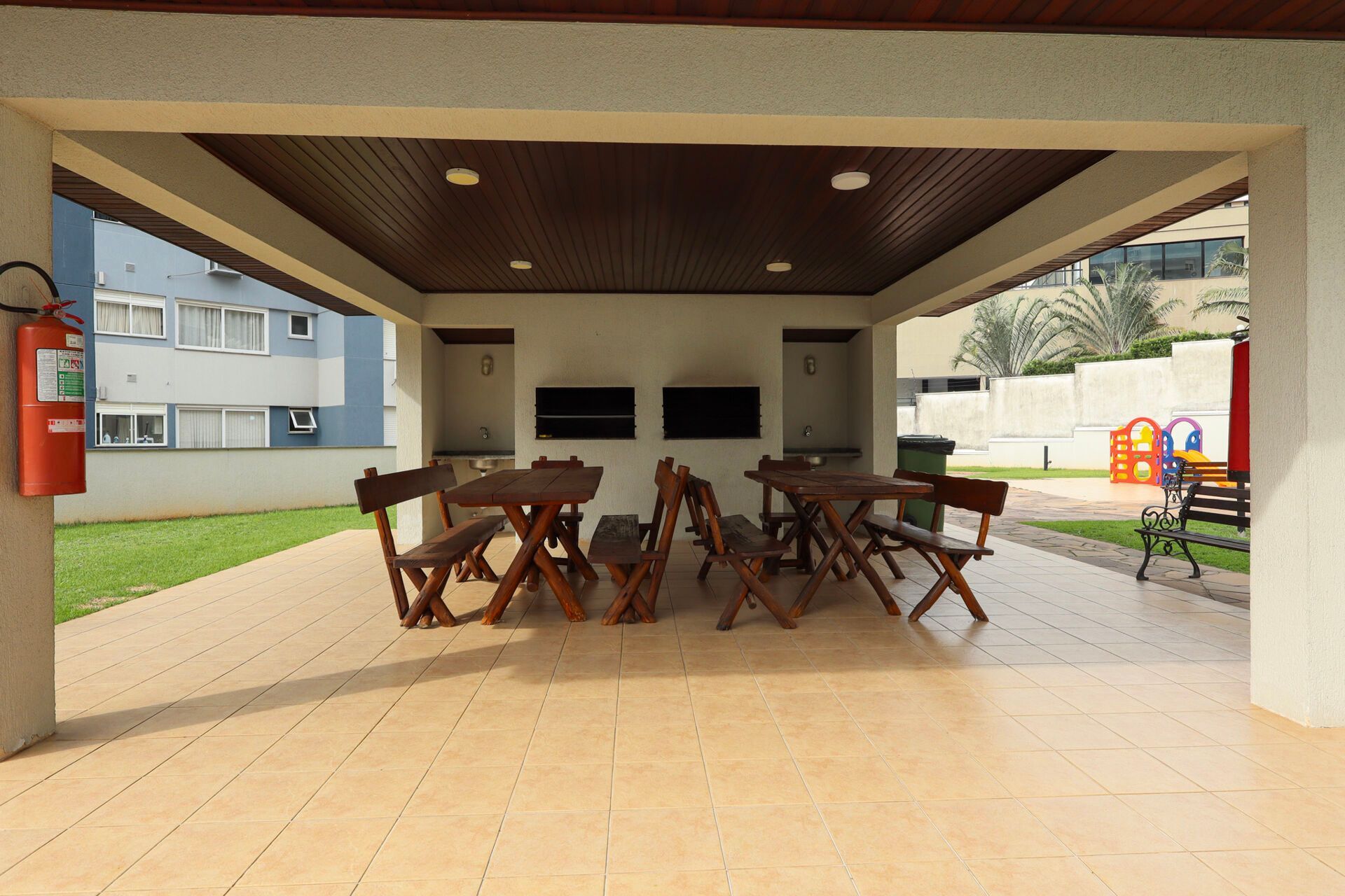 Apartamento à venda com 3 quartos, 84m² - Foto 25