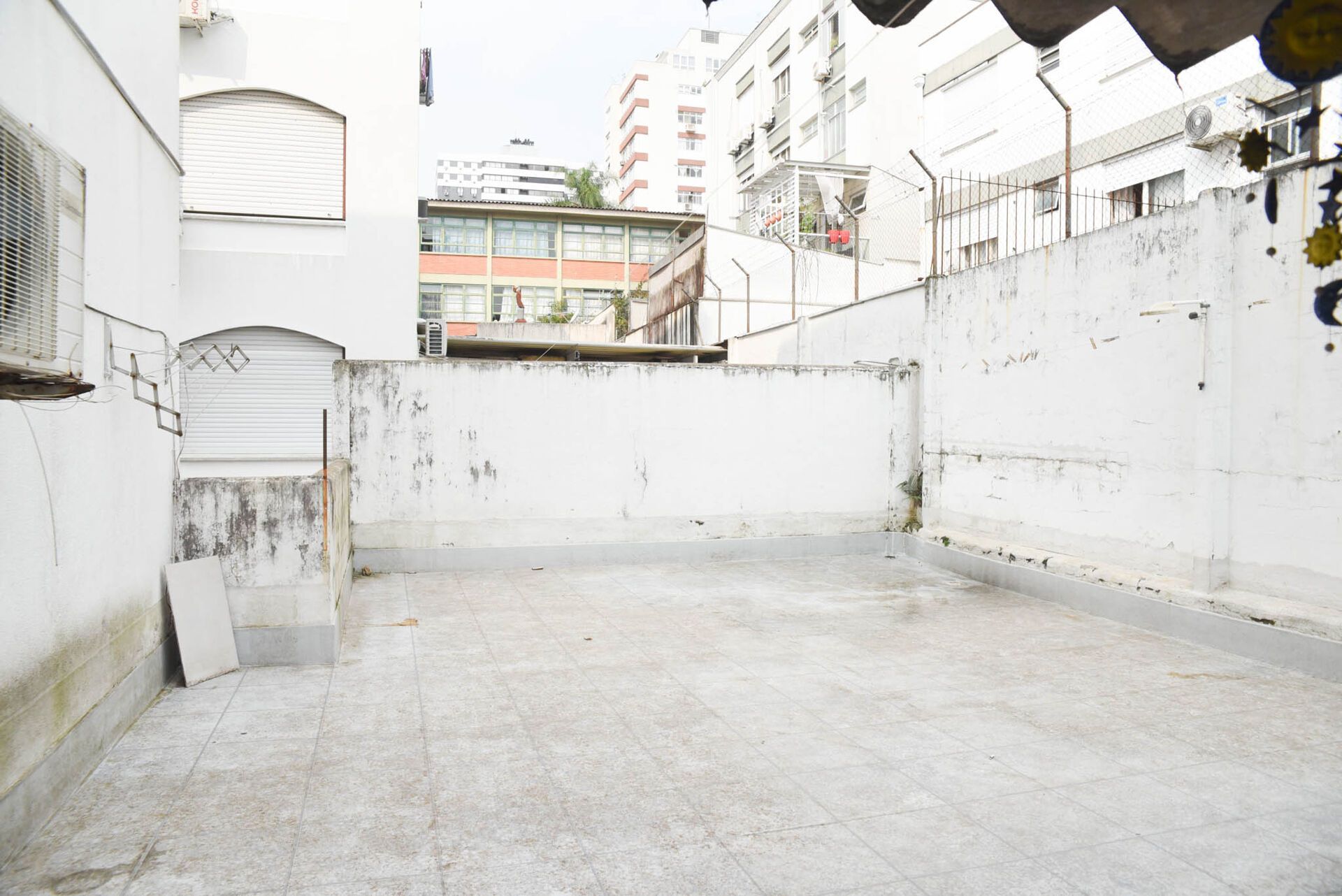 Apartamento à venda com 2 quartos, 68m² - Foto 14