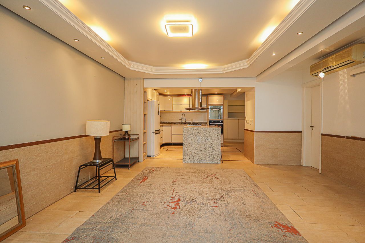 Casa, 3 quartos, 266 m² - Foto 2