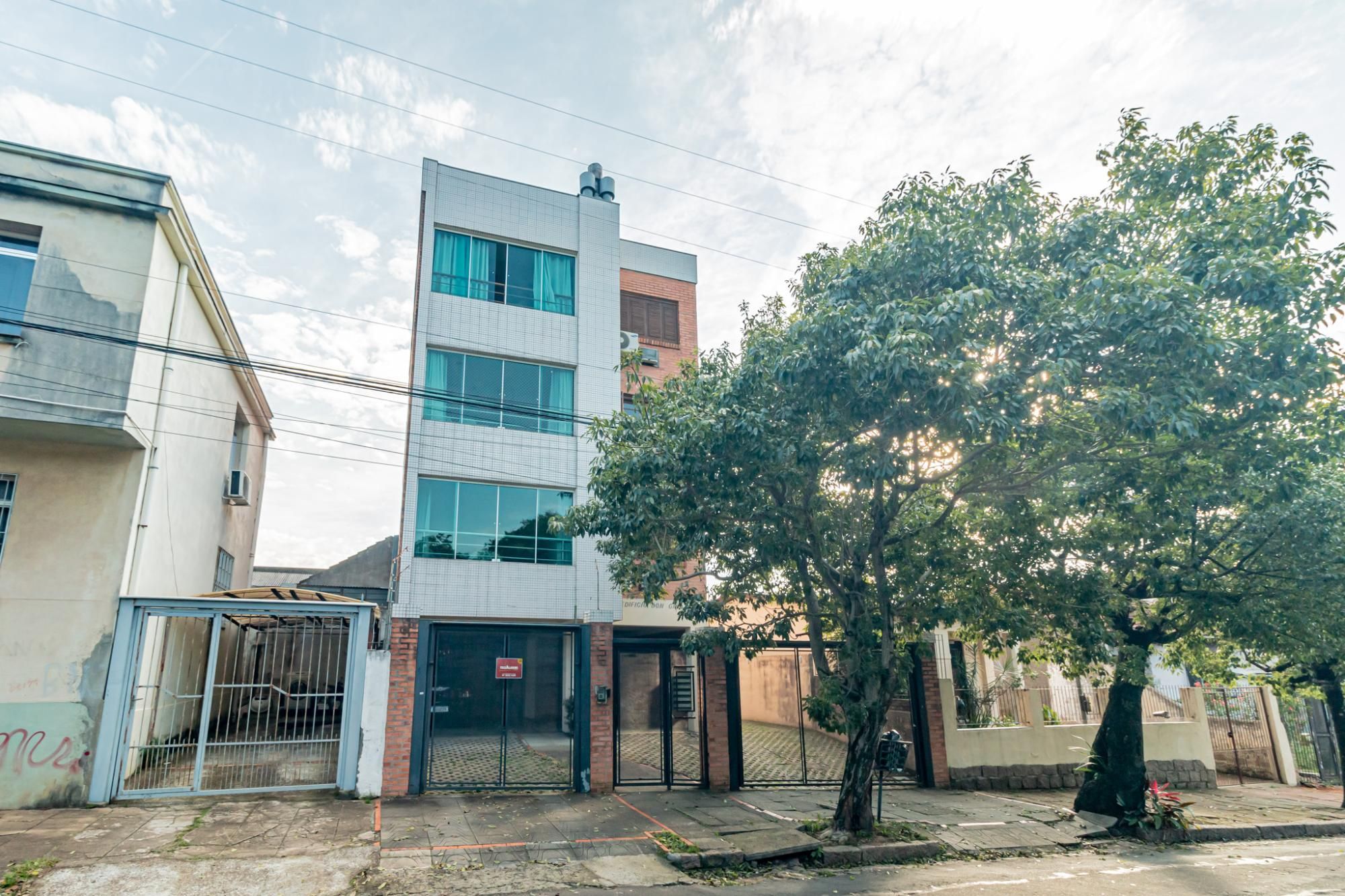 Apartamento à venda com 2 quartos, 78m² - Foto 27