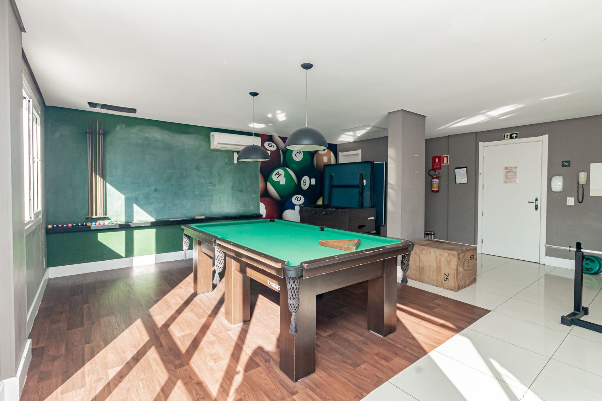 Apartamento à venda com 3 quartos, 76m² - Foto 47
