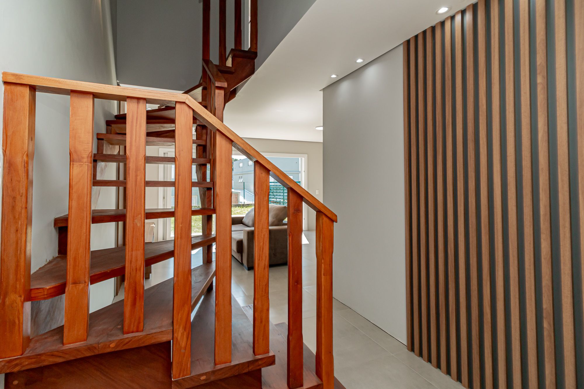 Casa à venda com 3 quartos, 99m² - Foto 8