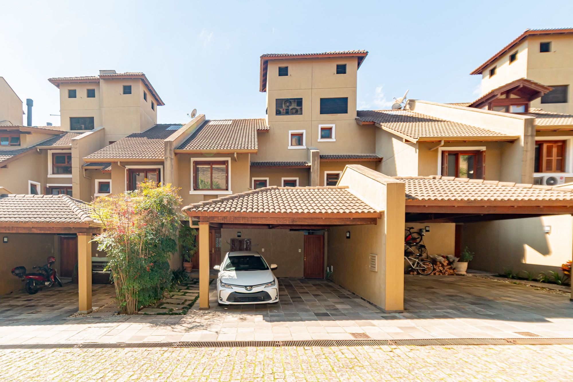 Casa de Condomínio à venda com 3 quartos, 314m² - Foto 68