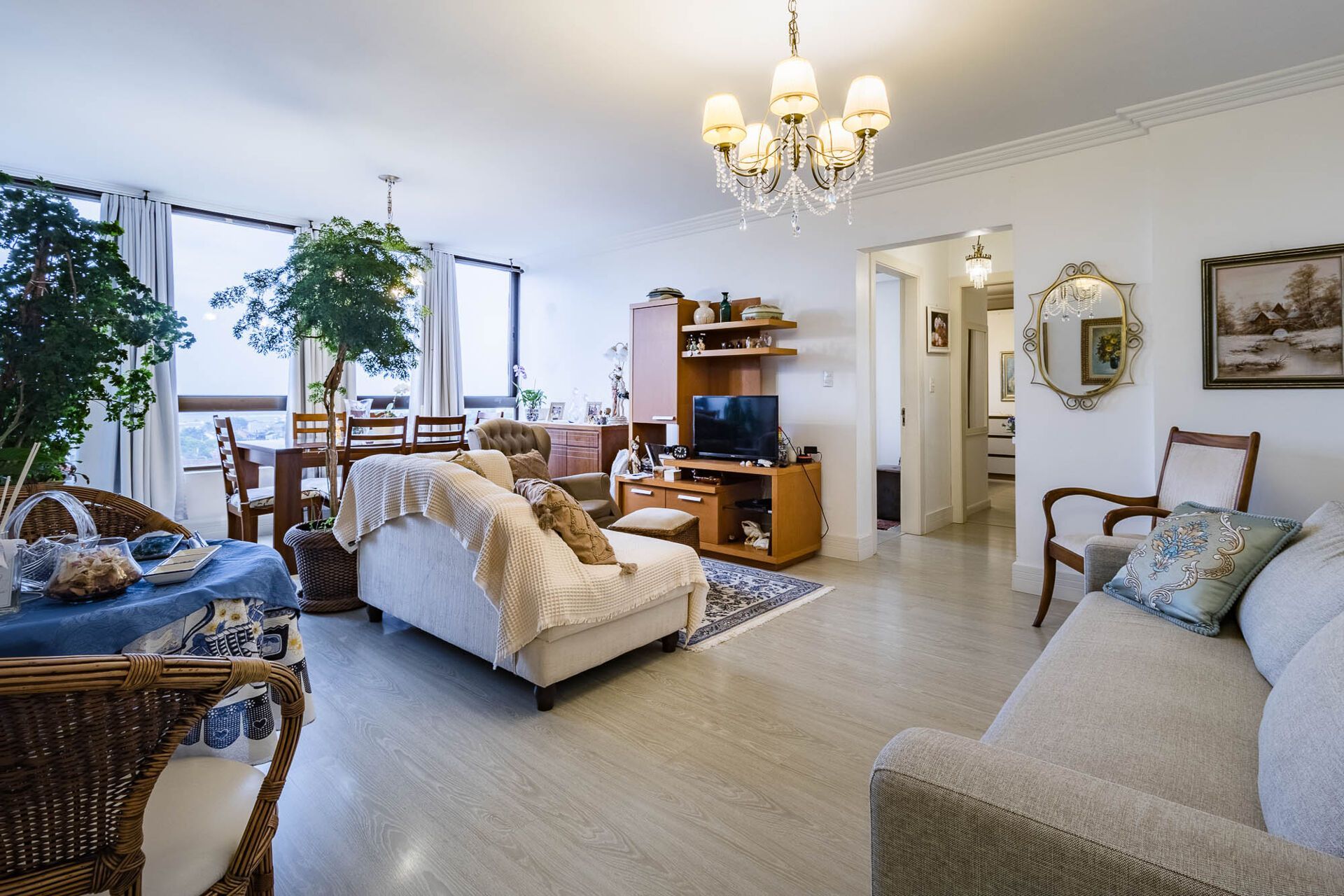 Apartamento à venda com 2 quartos, 81m² - Foto 1