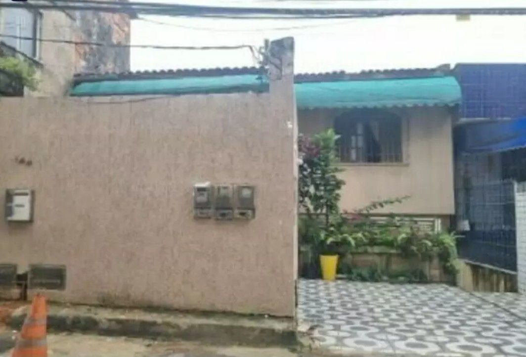 CASA EM SALVADOR BAHIA COM ARÉA DE 96m²