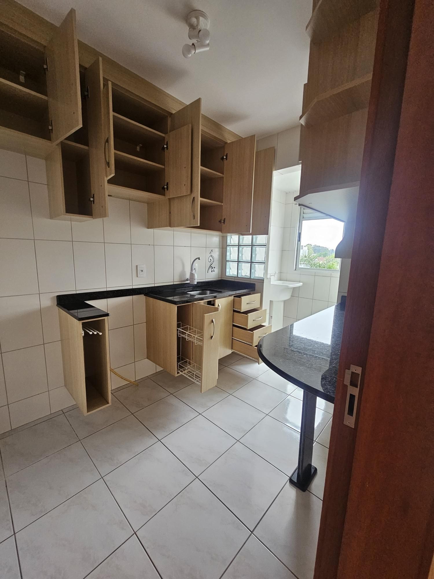 Apartamento com 2 Dormitórios para alugar, 1 m² por R$ 1.800,00 Apartamento com 2 Dormitórios para alugar, 1 m² por R$ 1.800,00