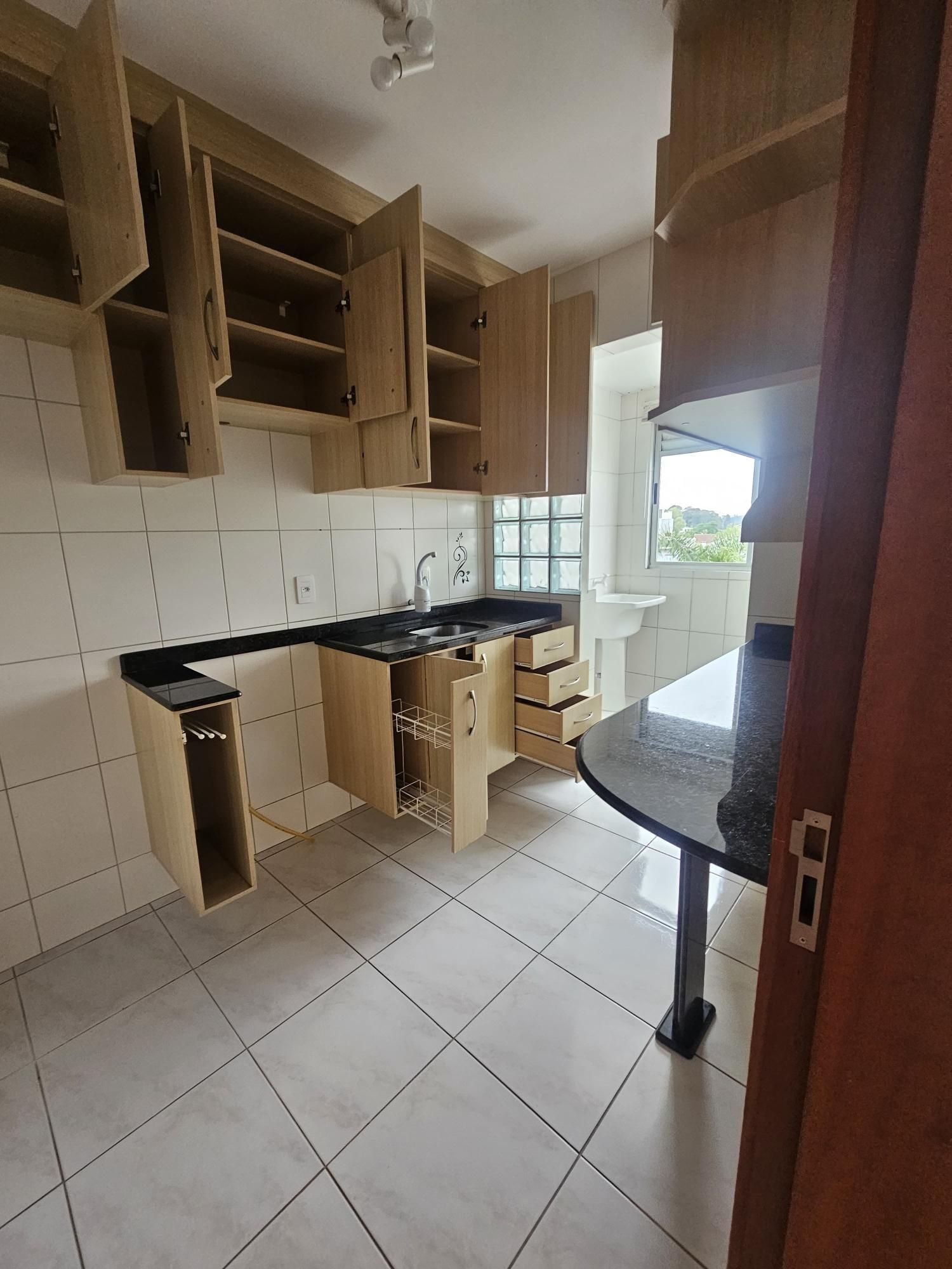 Apartamento com 2 Dormitórios para alugar, 1 m² por R$ 1.800,00 Apartamento com 2 Dormitórios para alugar, 1 m² por R$ 1.800,00