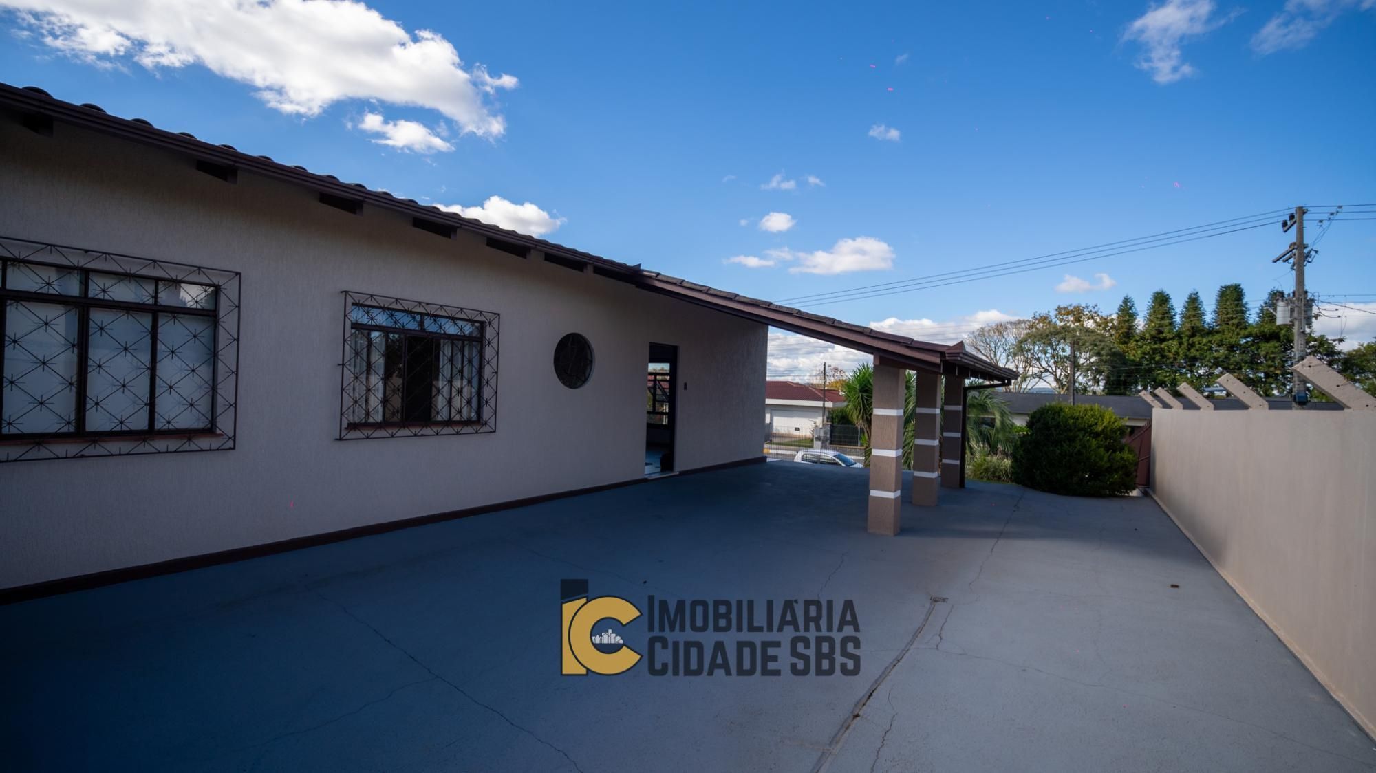 Casa com 4 Dormitórios para alugar, 214 m² por R$ 4.750,00 Casa com 4 Dormitórios para alugar, 214 m² por R$ 4.750,00