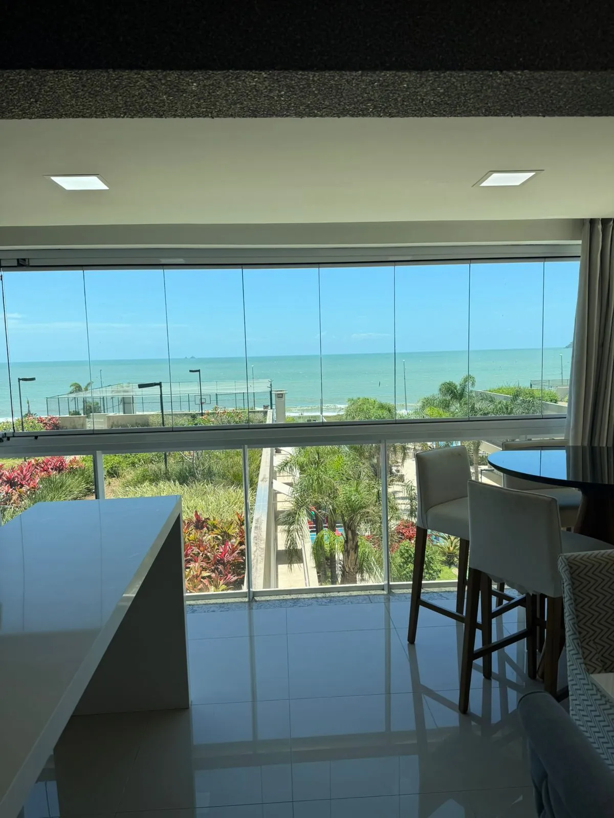 Apartamento à venda  no Itacolomi - Balneário Piçarras, SC. Imóveis