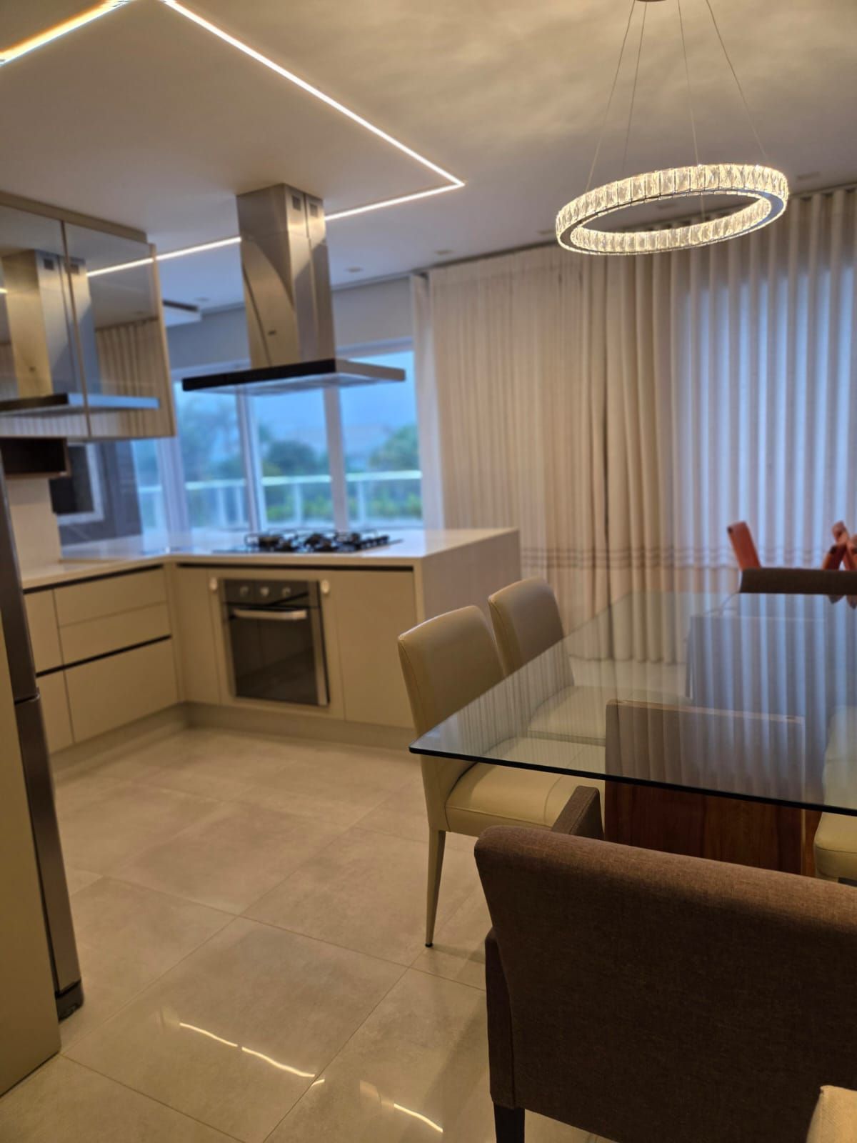 Apartamento com 3 Dormitórios à venda, 185 m² por R$ 2.100.000,00 Apartamento com 3 Dormitórios à venda, 185 m² por R$ 2.100.000,00