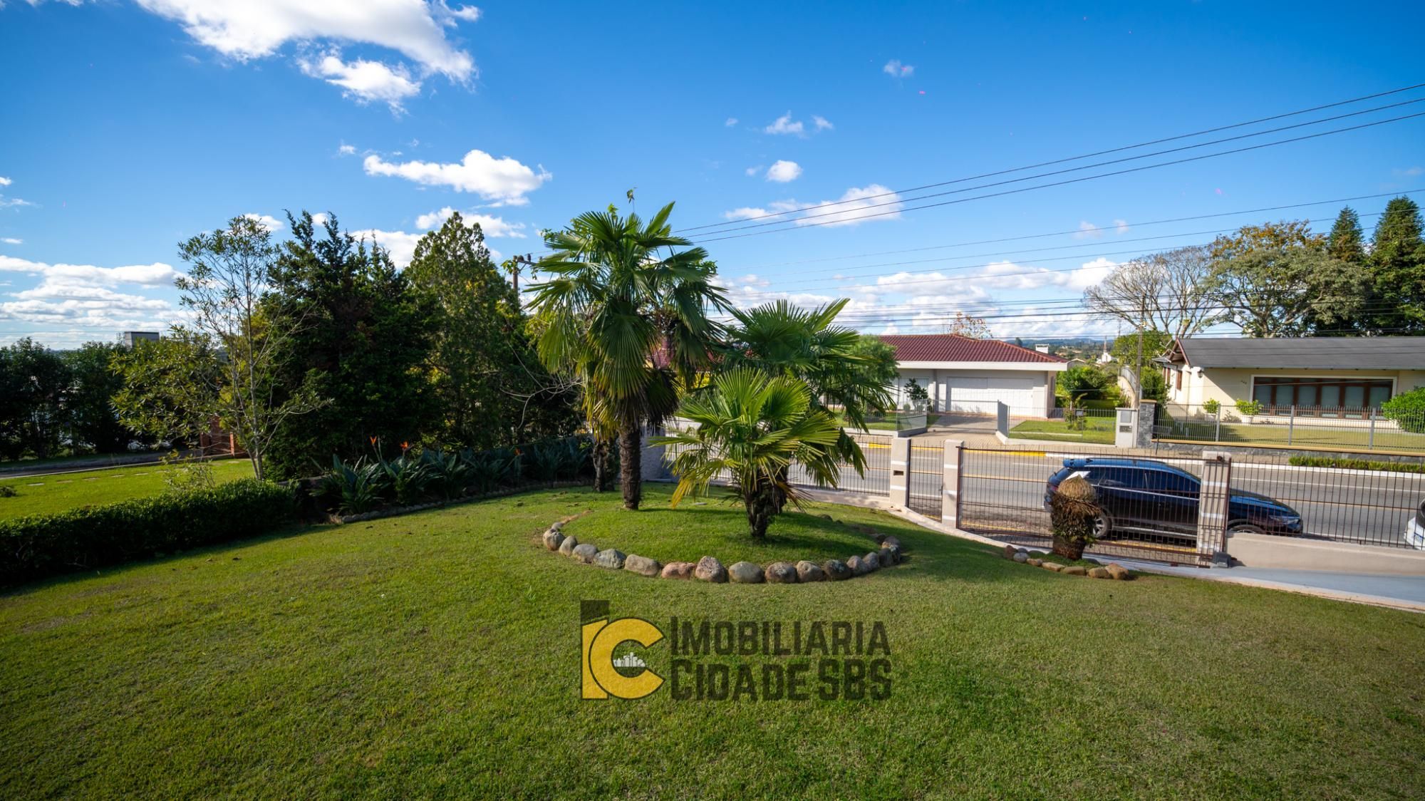 Casa com 4 Dormitórios para alugar, 214 m² por R$ 4.750,00 Casa com 4 Dormitórios para alugar, 214 m² por R$ 4.750,00