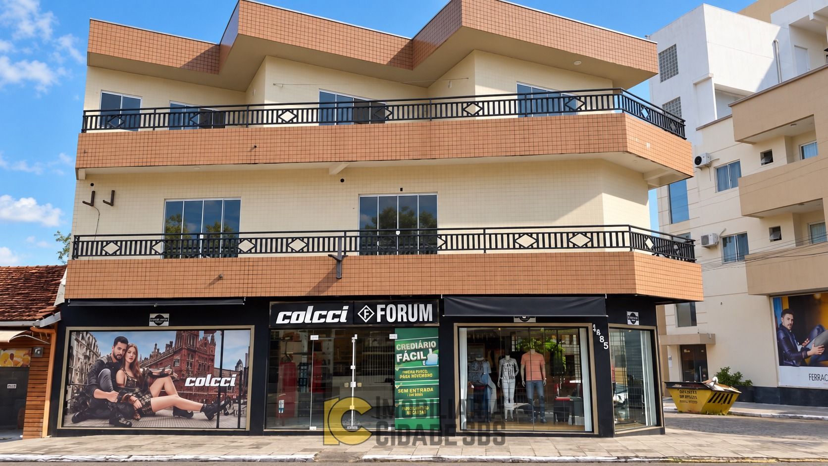 Prédio comercial/residencial à venda  no Centro - Barra Velha, SC. Imóveis