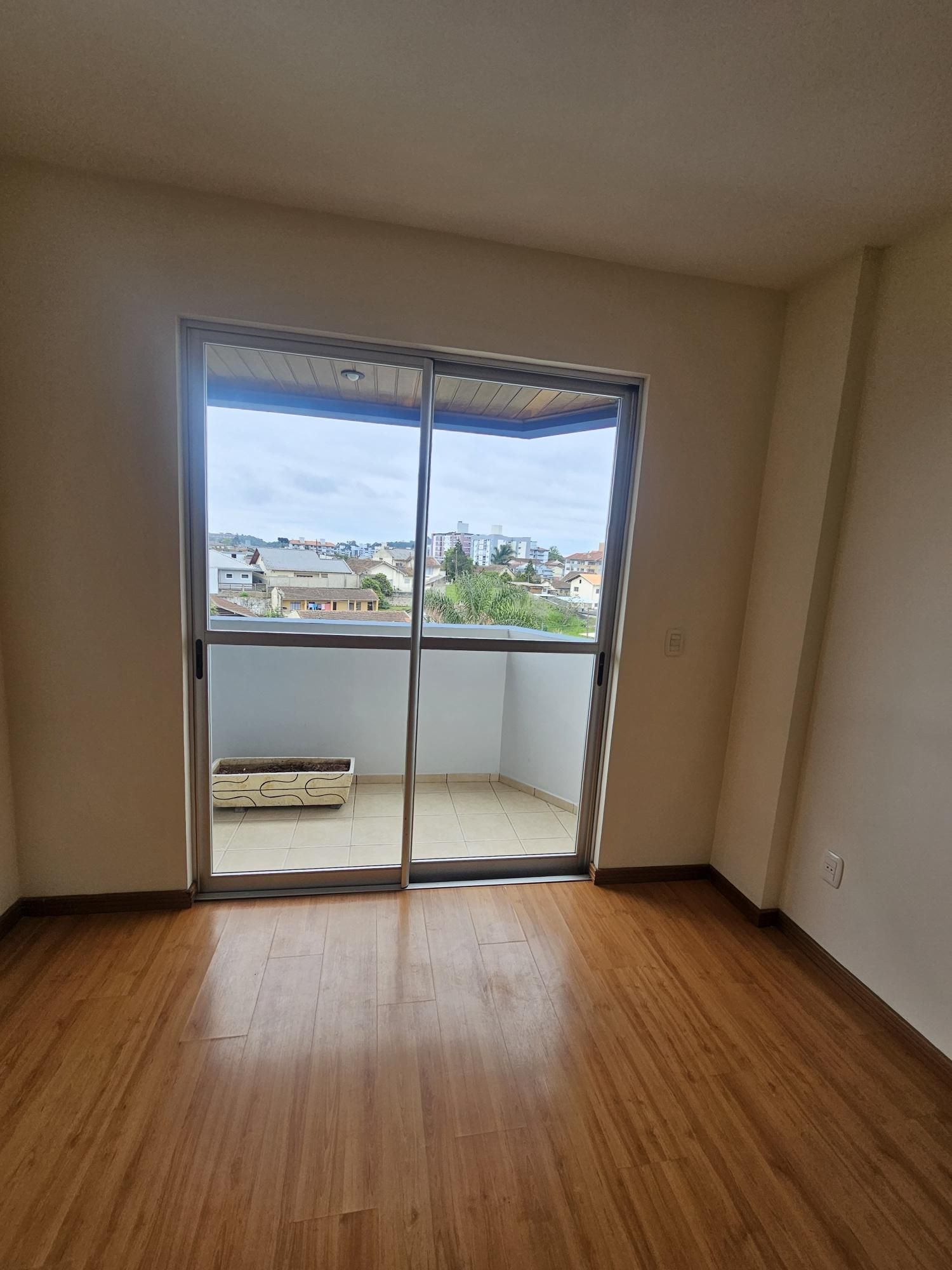 Apartamento com 2 Dormitórios para alugar, 1 m² por R$ 1.800,00 Apartamento com 2 Dormitórios para alugar, 1 m² por R$ 1.800,00