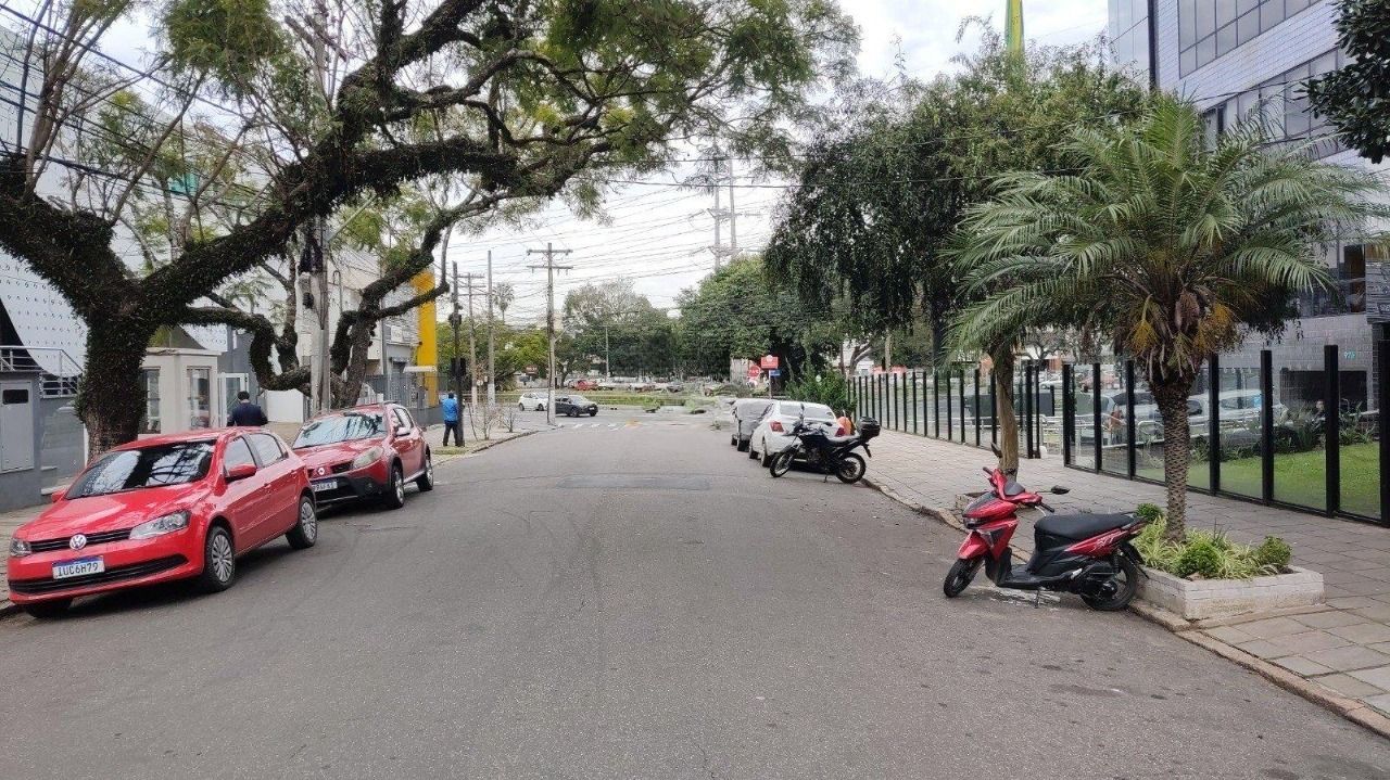 Casa 4 quartos à venda, 250m², Petrópolis - Porto Alegre — foto 2